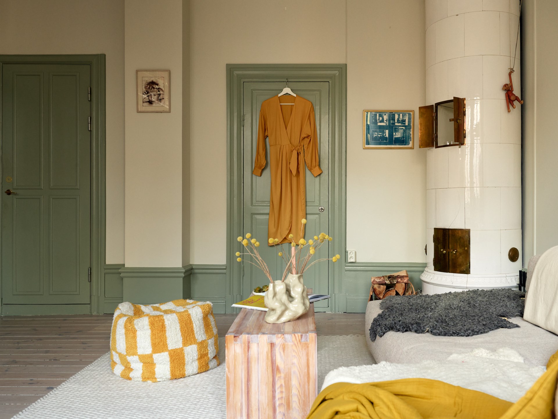 salon avec poêle ancien décoration design vintage deux-pièces 41m2