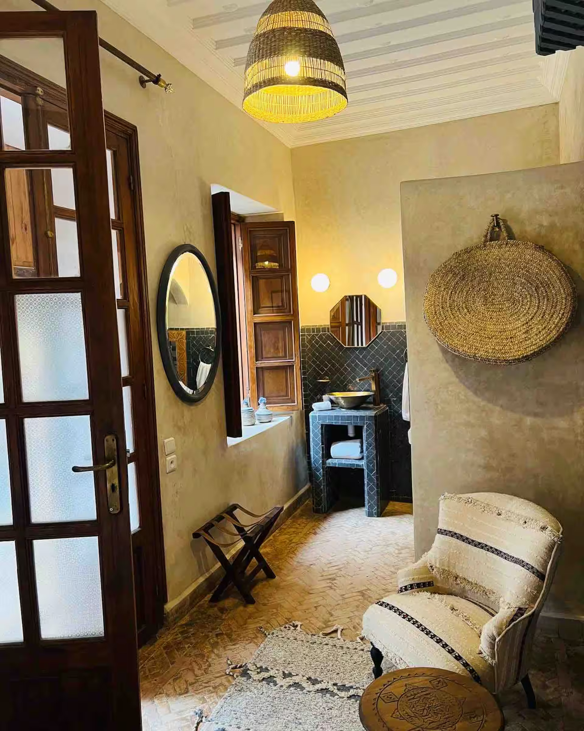 chambre avec salle de bain décoration marocaine Riad Sadaka chambre avec salle de bain décoration marocaine Riad Sadaka