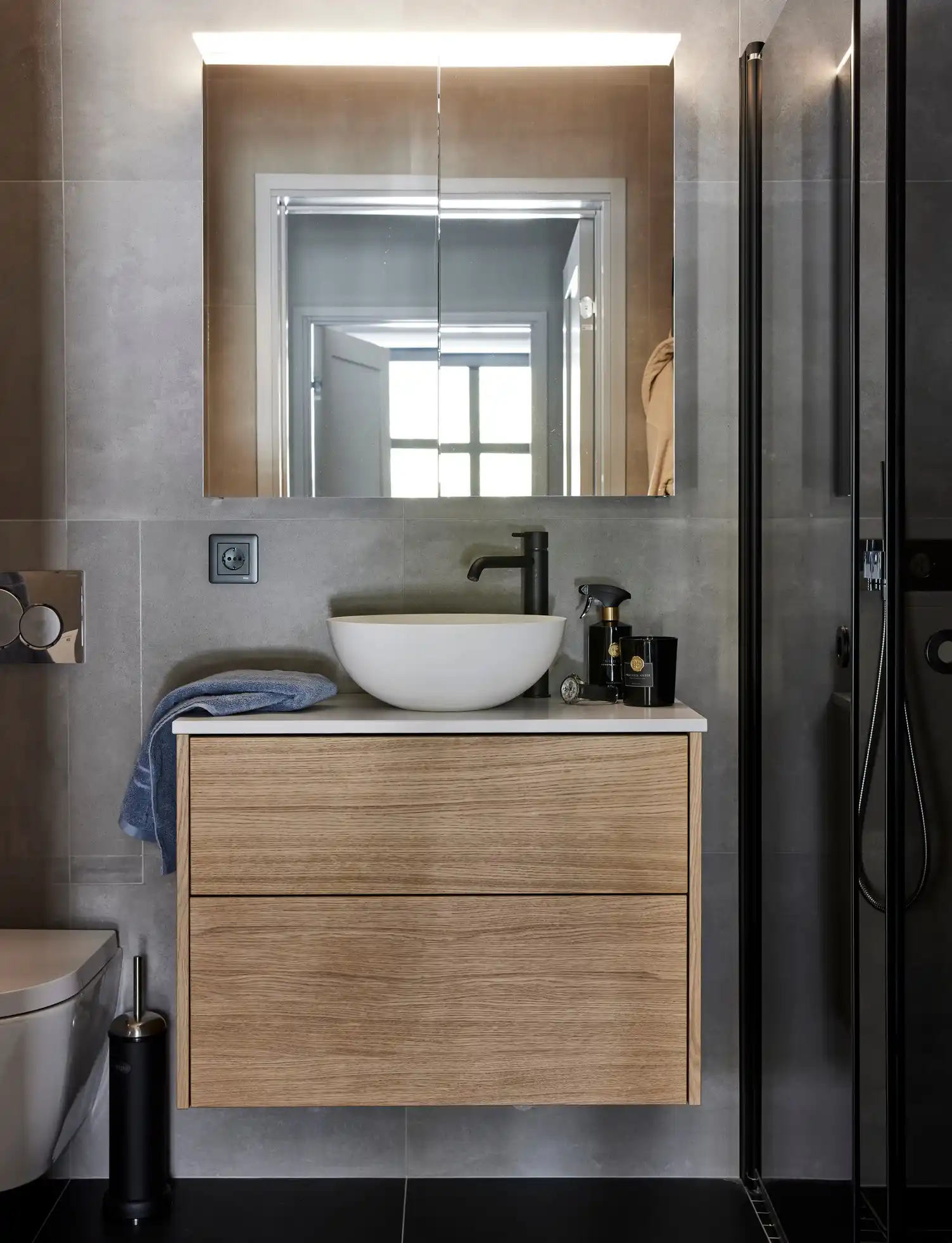 salle de bain contemporaine bois et grise salle de bain contemporaine bois et grise
