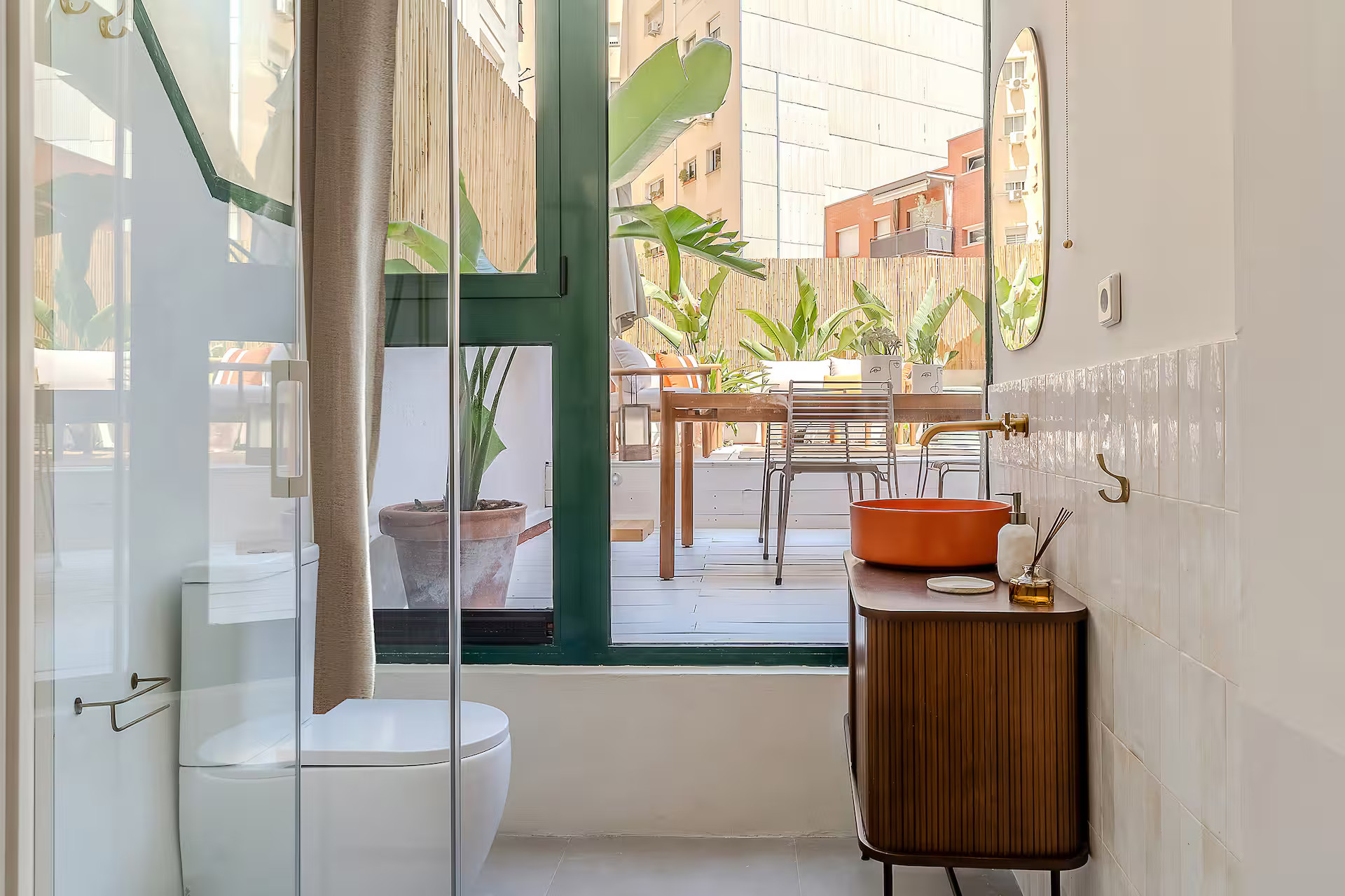 salle de bain décoration contemporaine appartement avec terrasse Barcelone salle de bain décoration contemporaine appartement avec terrasse Barcelone