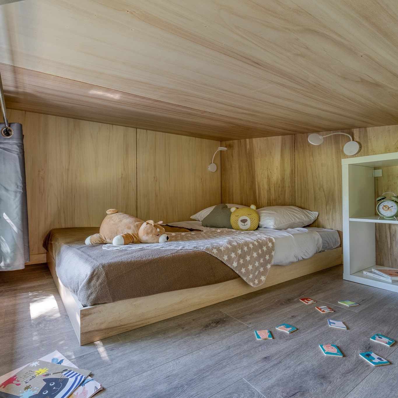 chambre sur mezzanine tiny house française 22m2 L’Intrépide de Ideal Tiny