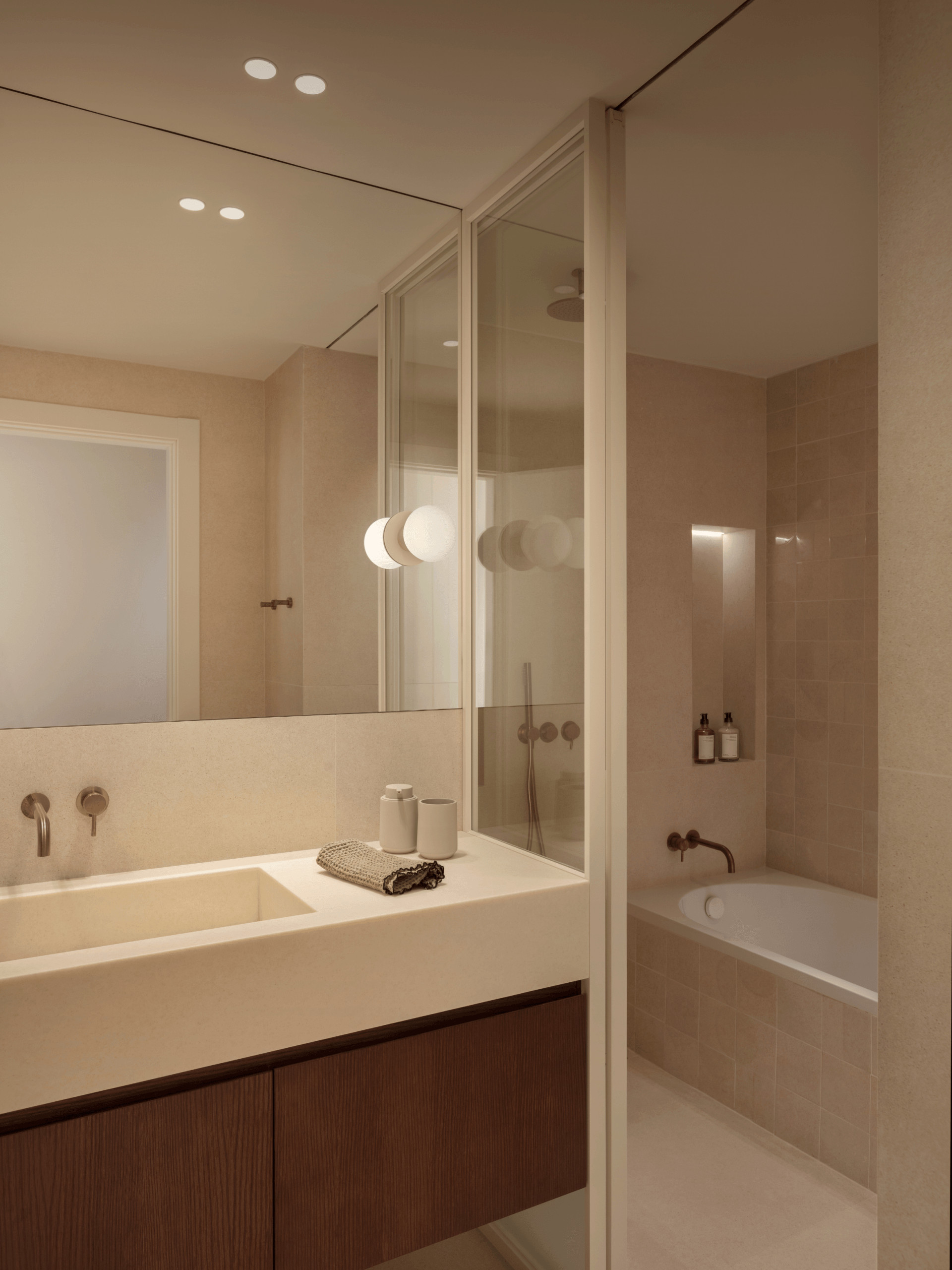 bathroom contemporary decor apartment in Barcelona by The Room Studio