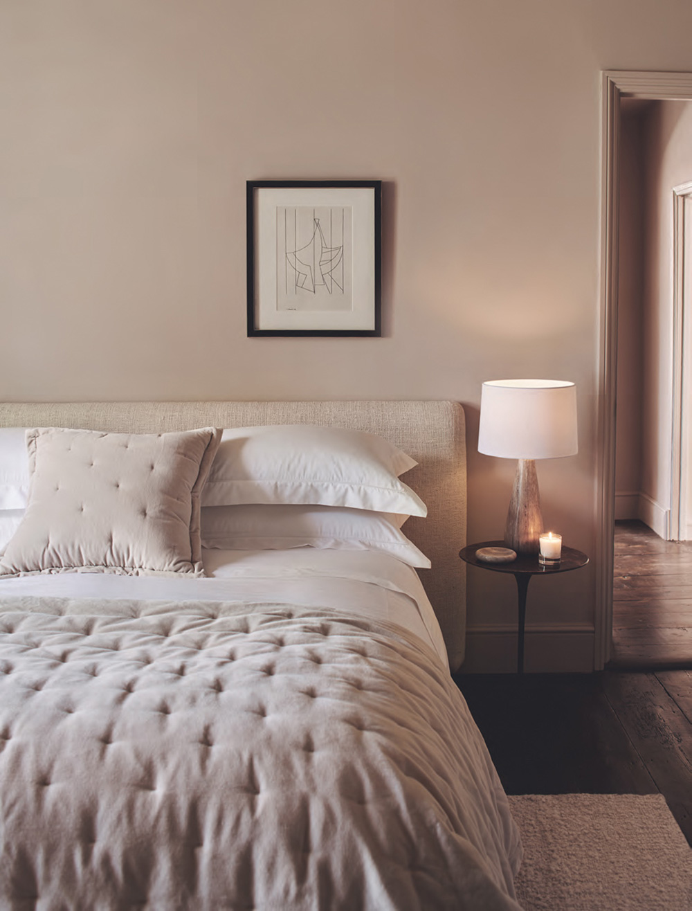 chambre classique chic décoration naturelle et printanière The White Company