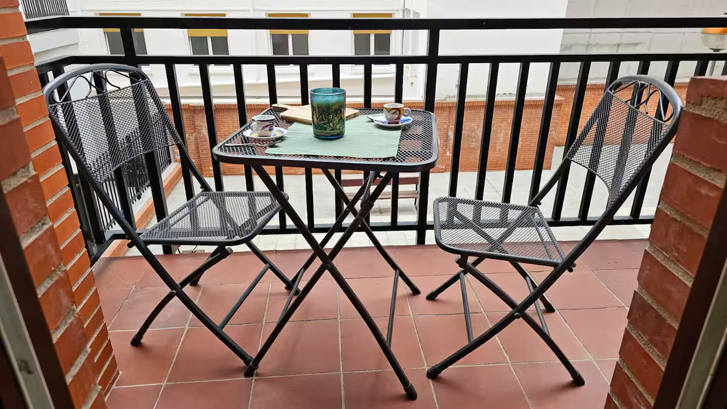 balcon sur cour sol terre cuite balcon sur cour sol terre cuite