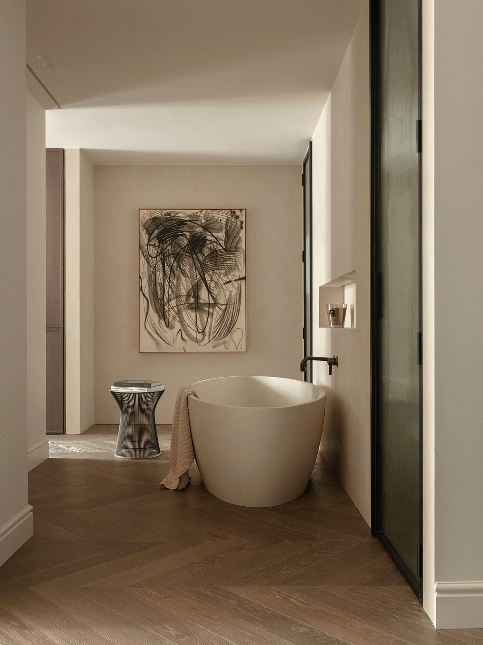 salle de bain baignoire îlot design décoration contemporaine beige