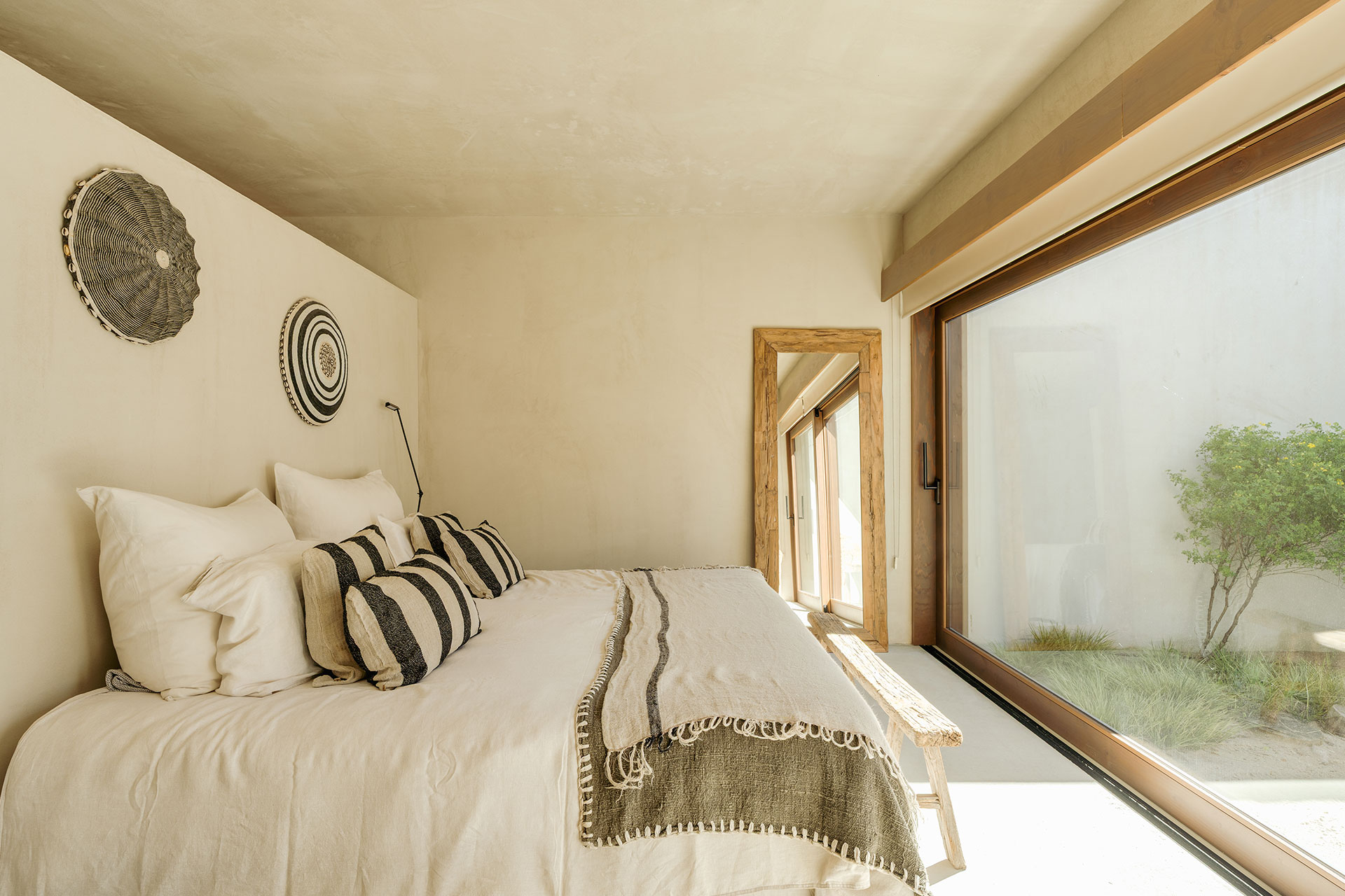 bedroom natural style decor house in Comporta Villa Sandstone