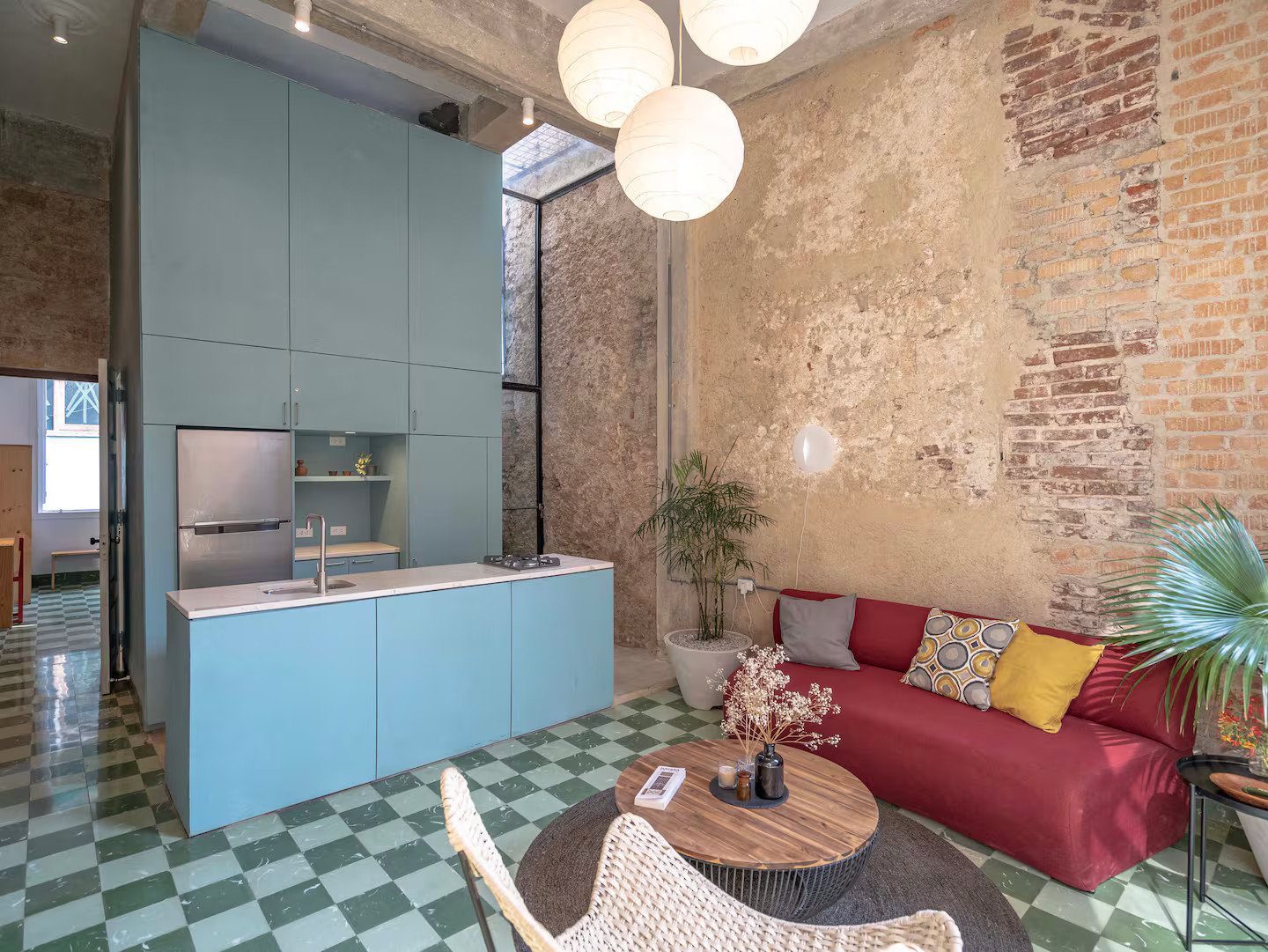 living room apartment with patio in the heart of Havana