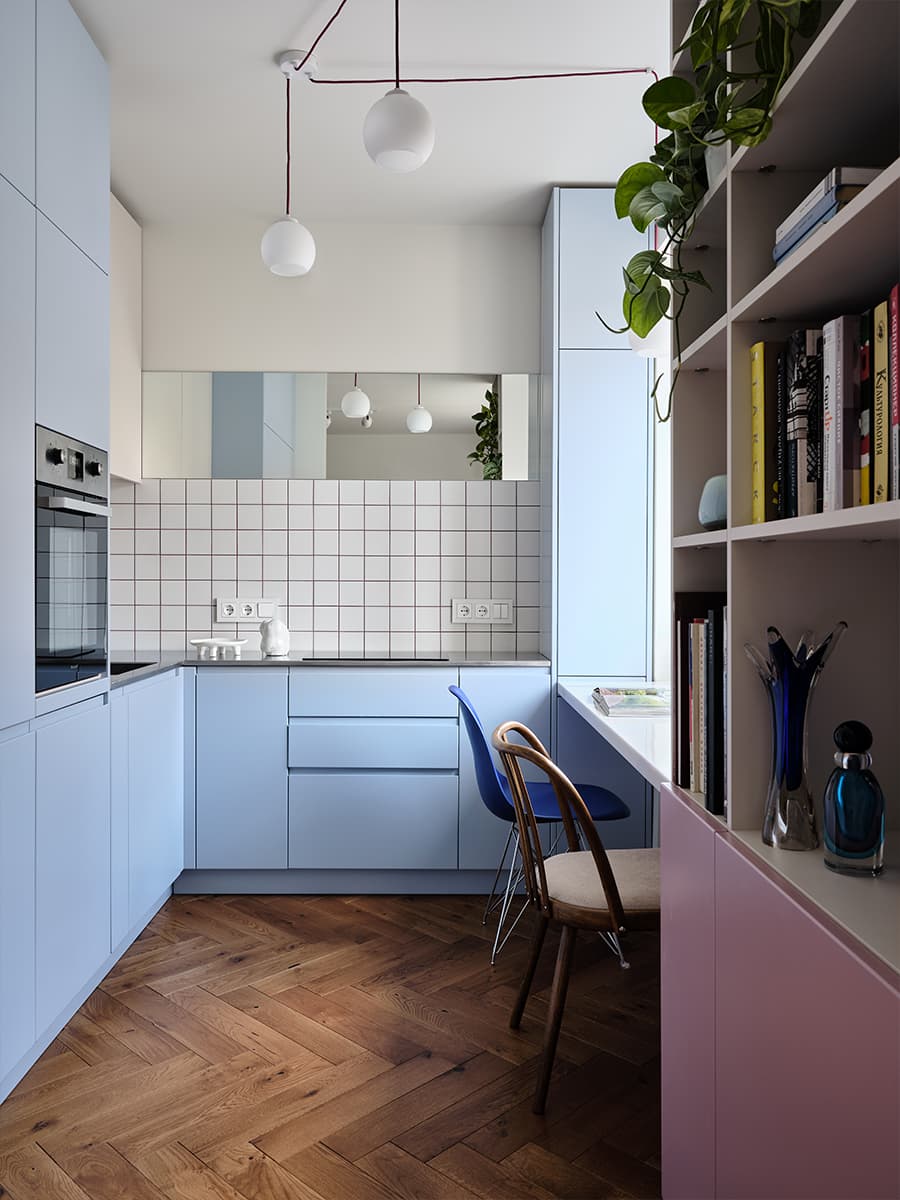 cuisine bleue avec espace bureau deux-pièces 38m2 cuisine bleue avec espace bureau deux-pièces 38m2
