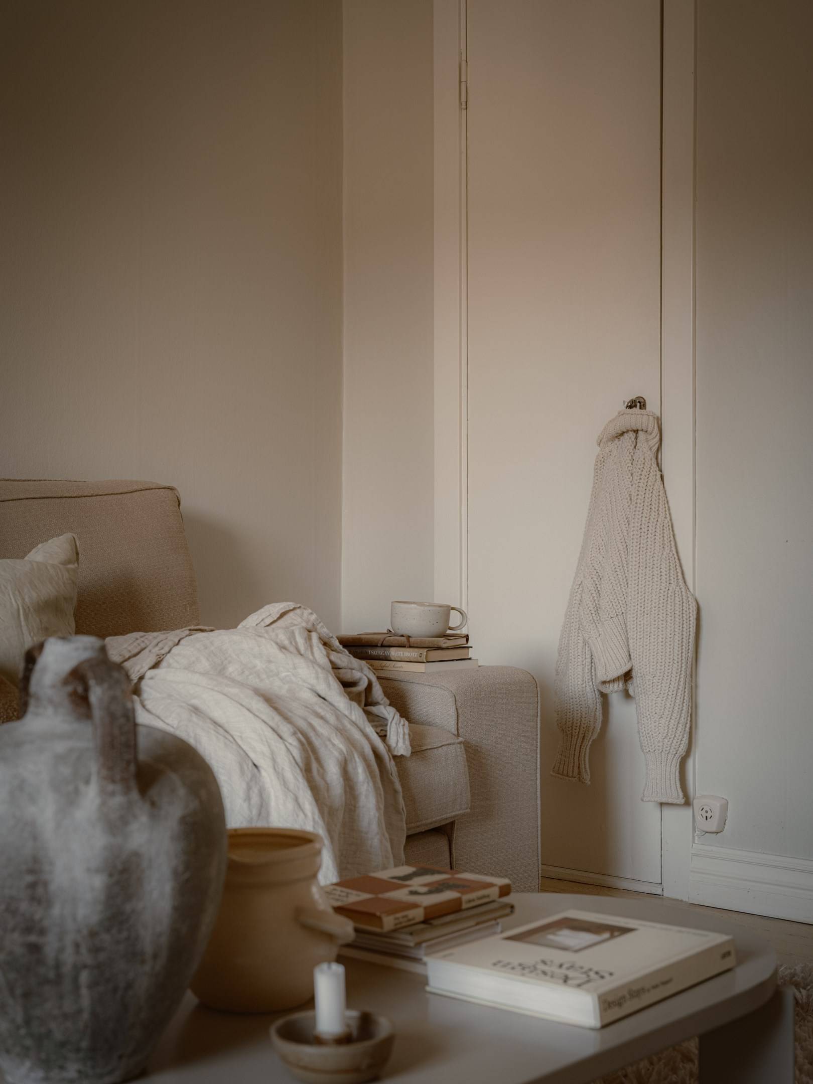 living room scandinavian decor beige tones