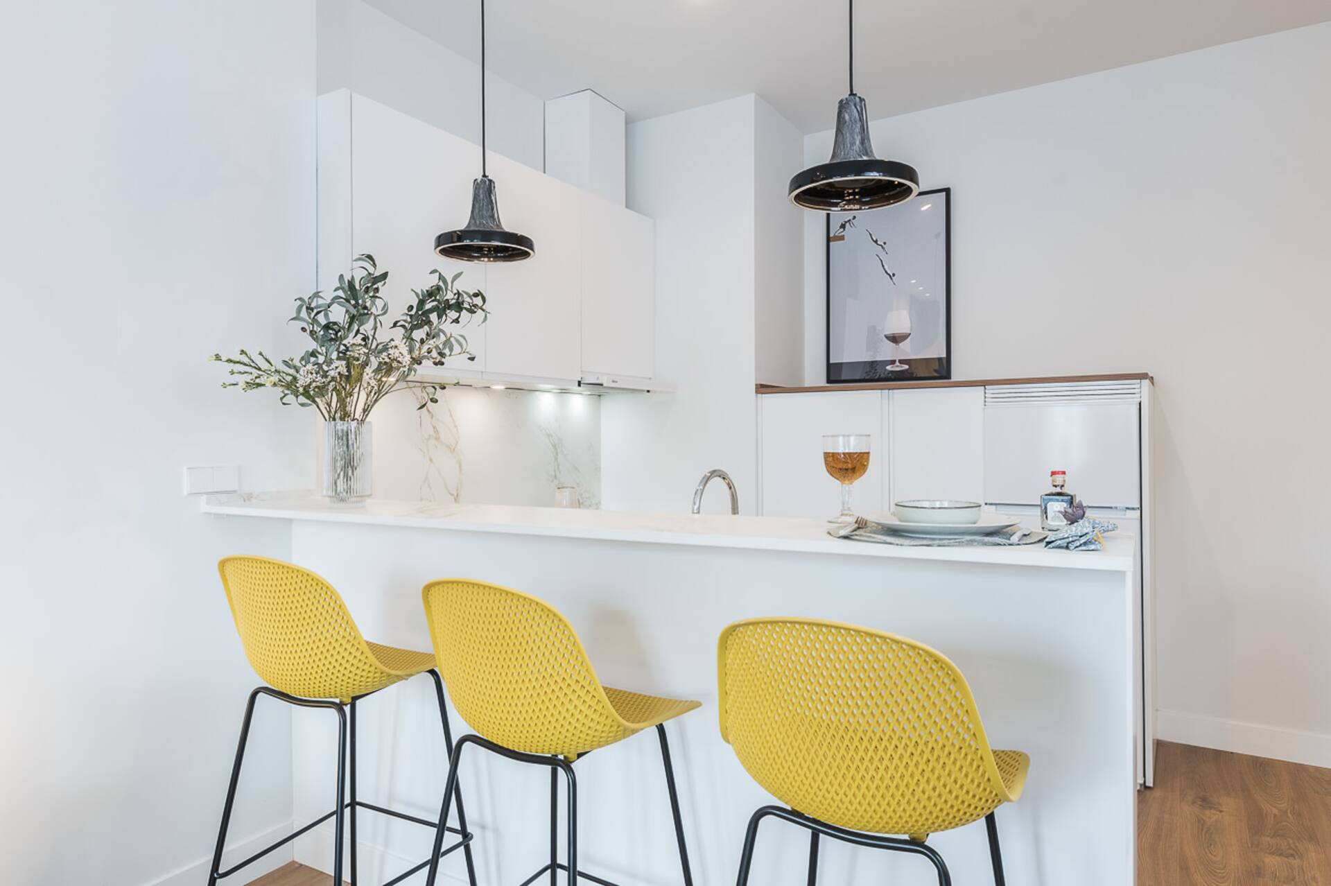 cuisine ouverte décoration contemporaine appartement Madrid La Latina