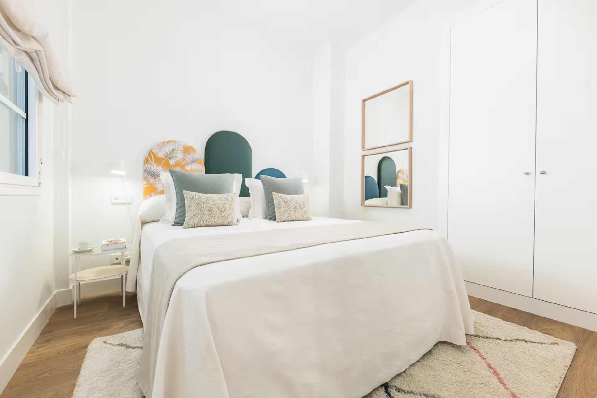 chambre décoration contemporaine appartement Madrid La Latina