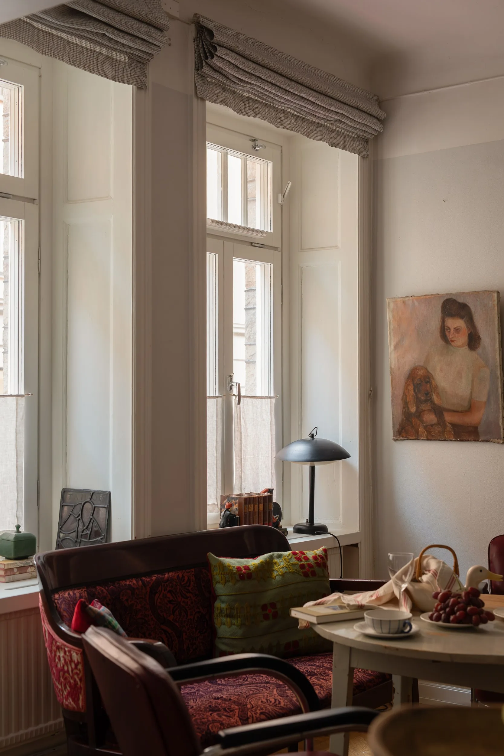 living room vintage decor 55sqm apartment Sweden