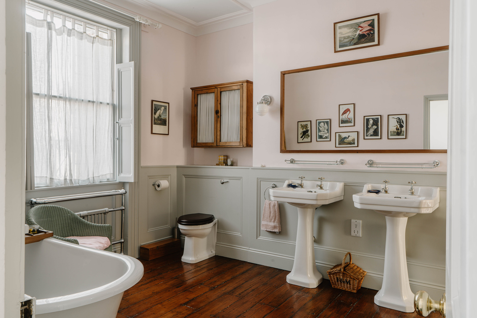 vintage bathroom in English home vintage bathroom in English home