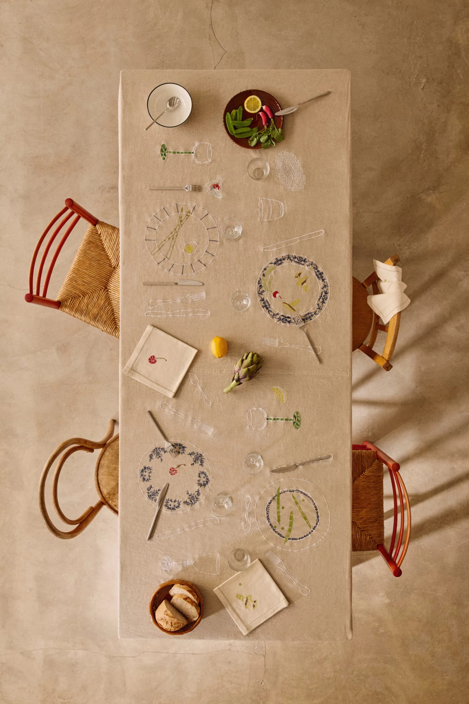 nappe brodée en lin style campagnard nappe brodée en lin style campagnard