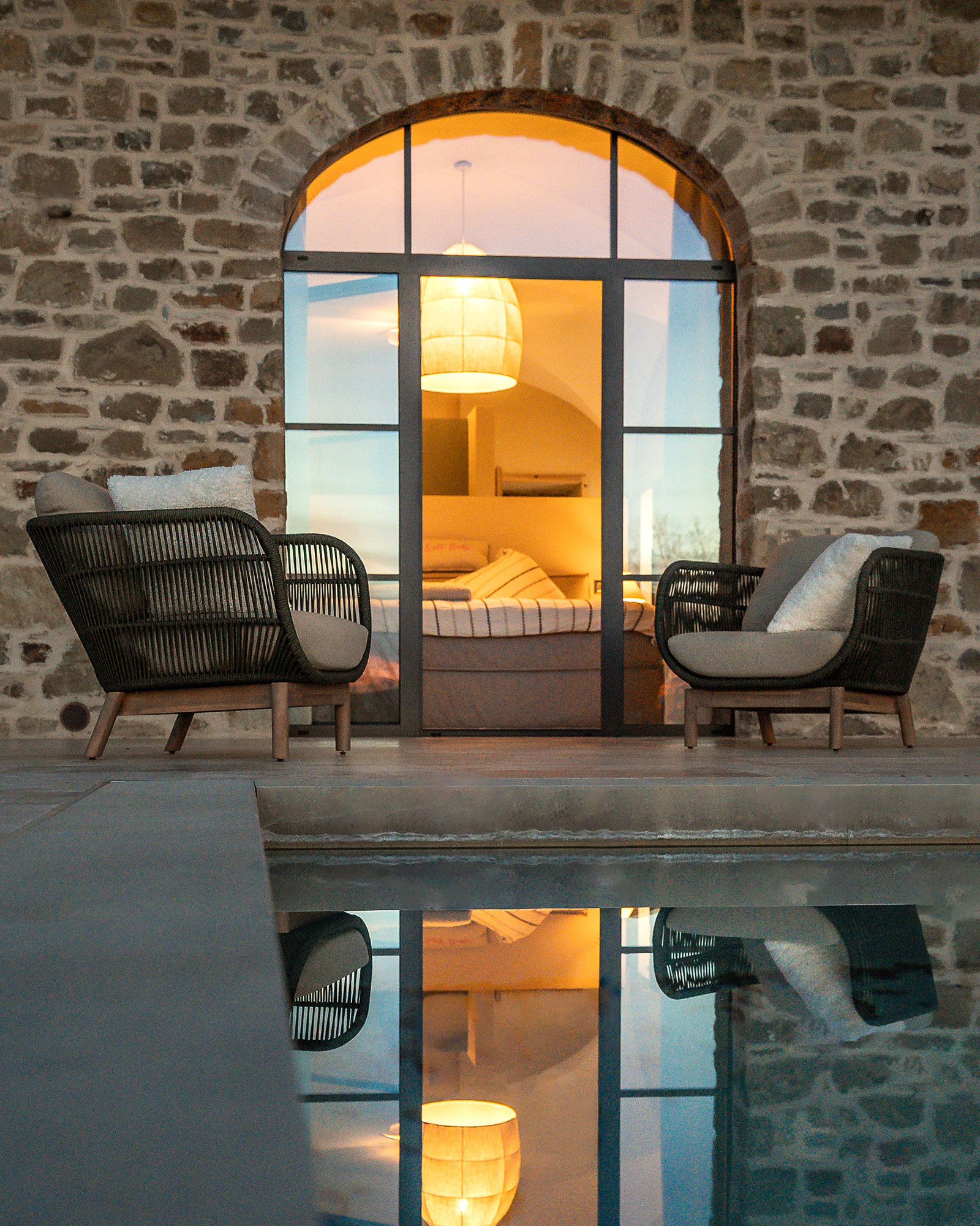 maison en pierre avec piscine à débordement La Torre Umbria maison en pierre avec piscine à débordement La Torre Umbria