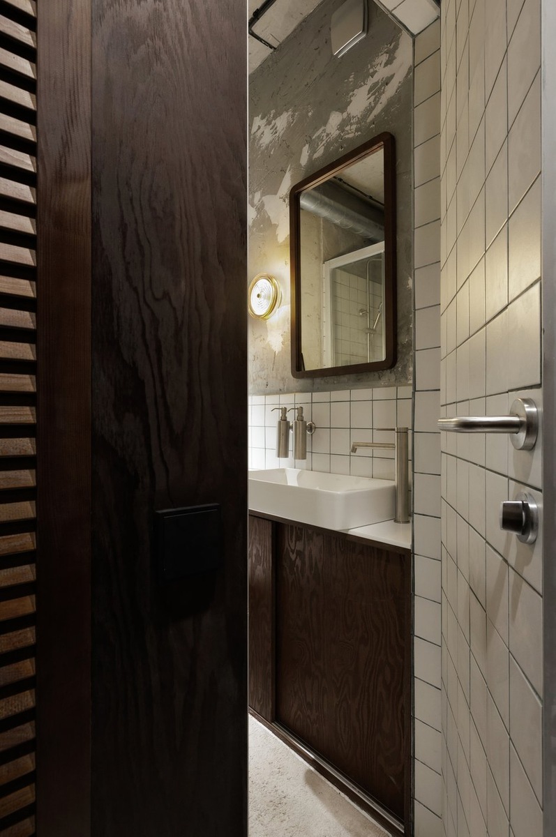 salle de bain style industriel couleur noyer studio 22m2