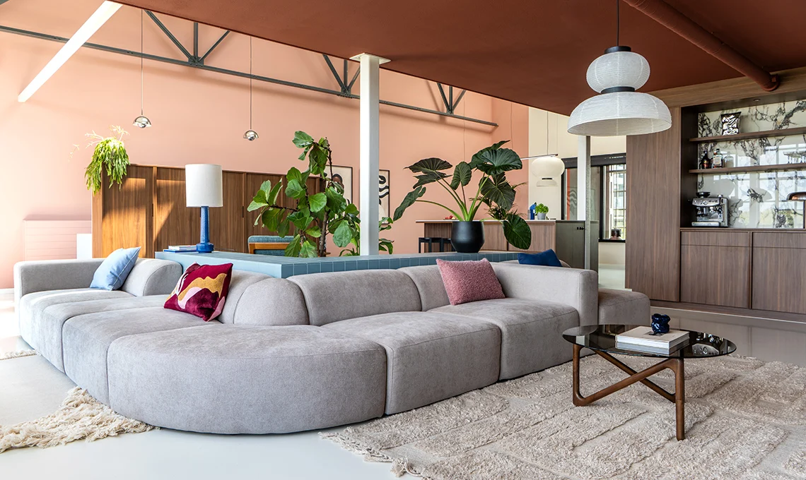 salon mur rose décoration design loft Rotterdam