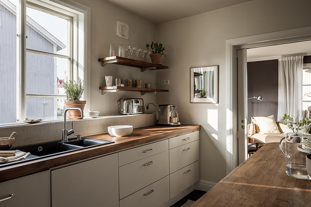 cuisine grise et bois décoration scandinave maison de ville Göteborg cuisine grise et bois décoration scandinave maison de ville Göteborg