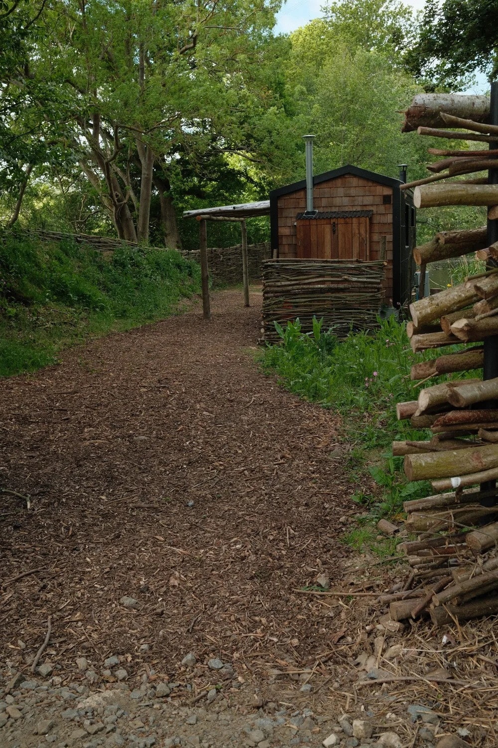 mini-maison scandinave dans la campagne anglaise Little Wren