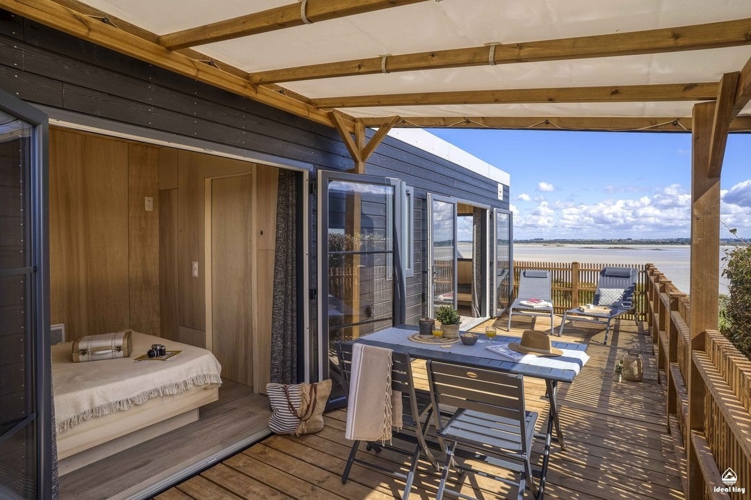 terrace 18sqm French tiny house "L terrace 18sqm French tiny house "L'indépendante" by Ideal Tiny