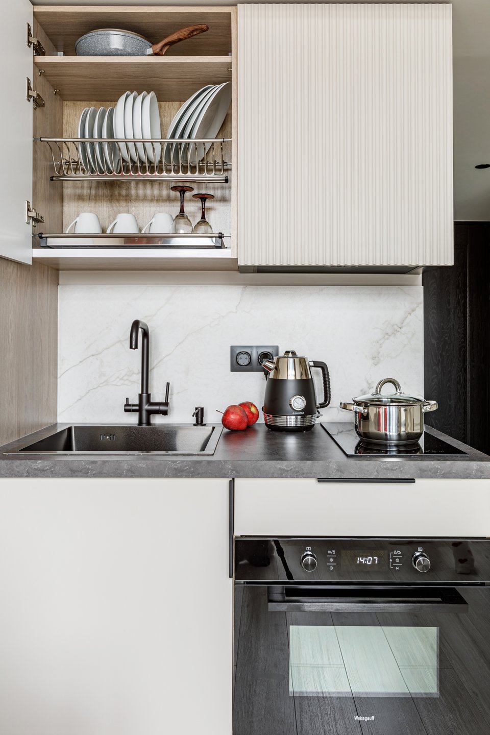 petite cuisine ouverte studio 20m2 décoration design