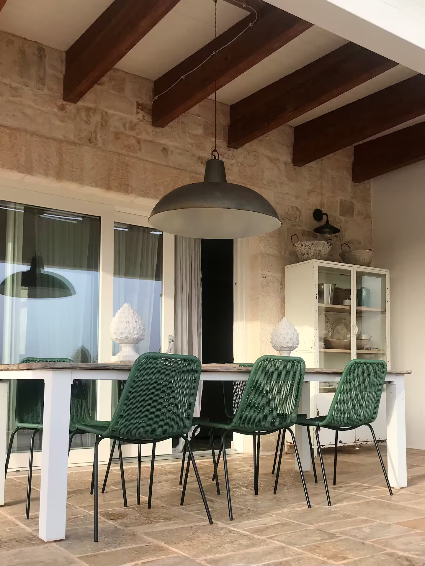 terrasse mur de pierre trullo des Pouilles rénové Trullo Falco