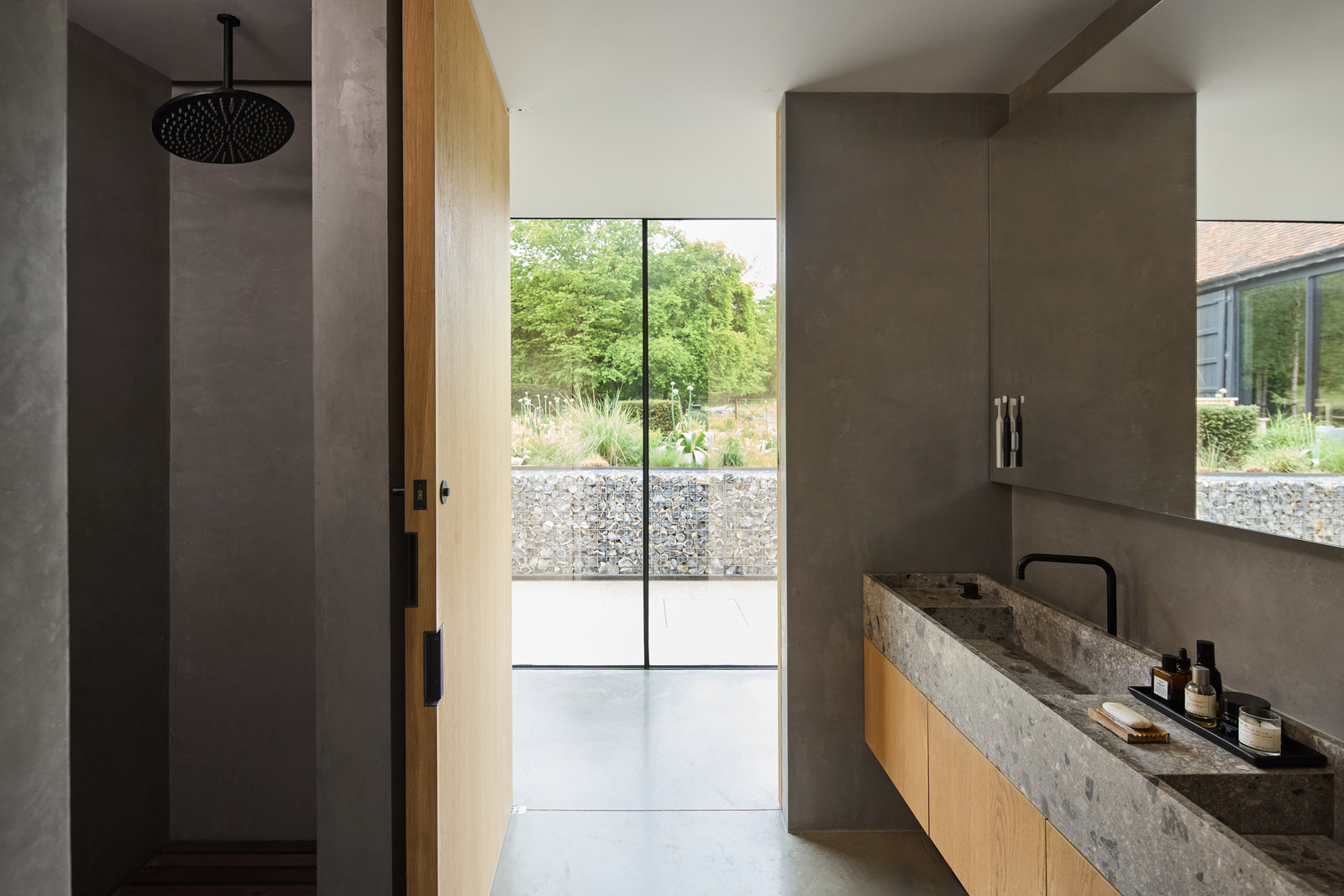 salle de bain design sol béton ciré baie vitrée salle de bain design sol béton ciré baie vitrée