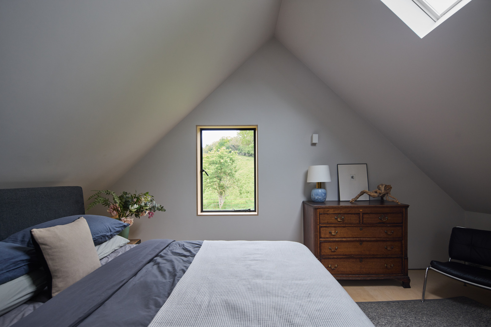 chambre mansardée avec velux chambre mansardée avec velux