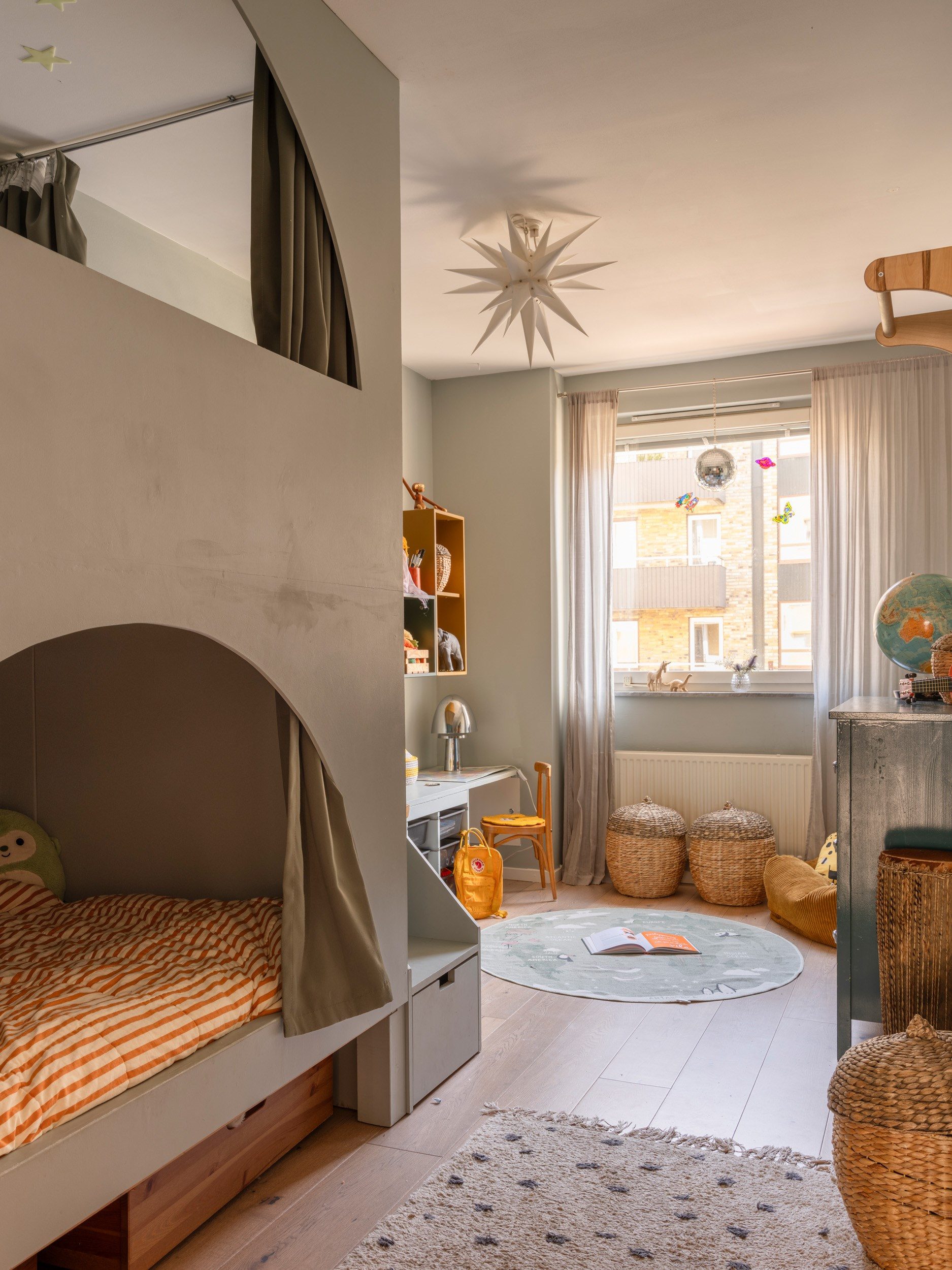 chambre enfant avec lit superposé sur mesure décoration scandinave