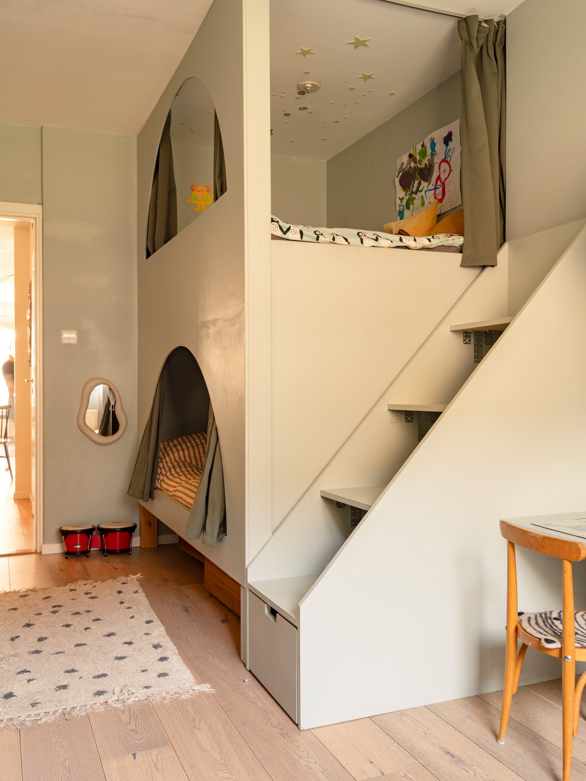 chambre enfant avec lit superposé sur mesure décoration scandinave