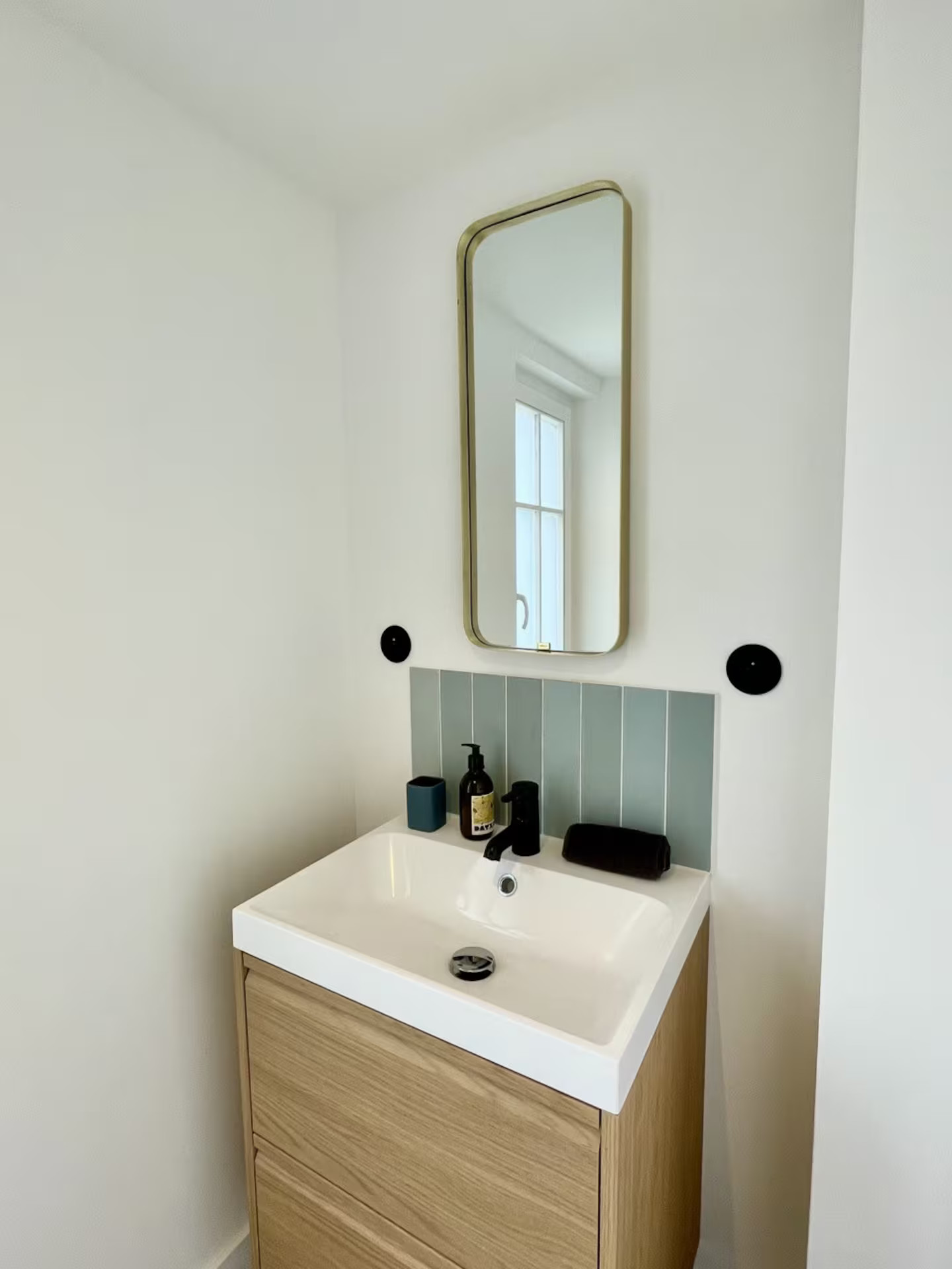 salle de bain décoration contemporaine maison typique à Carnac Bretagne Les Oiselières