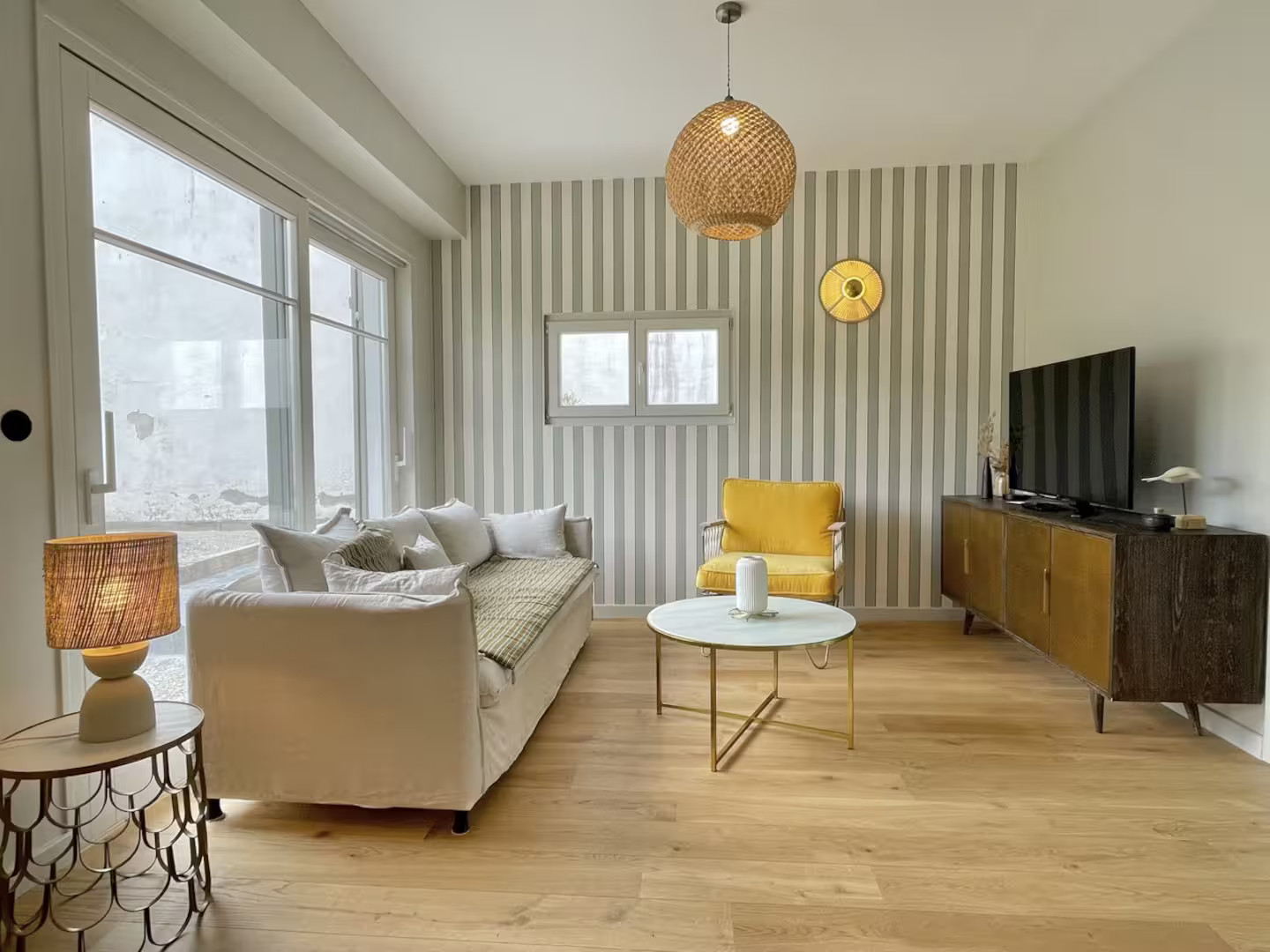 salon décoration contemporaine maison typique à Carnac Bretagne Les Oiselières
