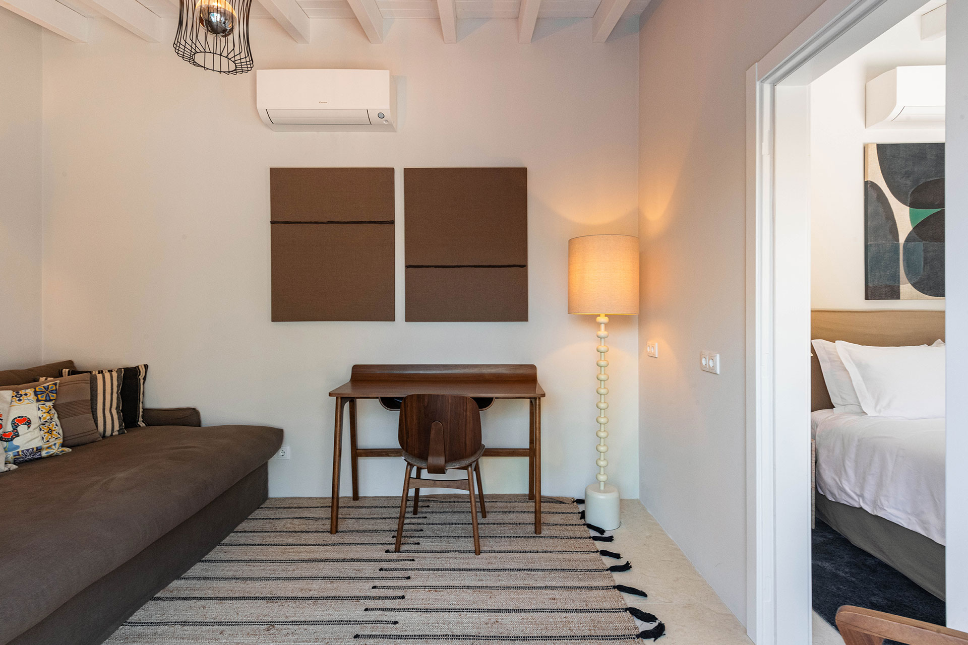 petit salon et chambre décoration contemporaine Casa Dima Algarve petit salon et chambre décoration contemporaine Casa Dima Algarve