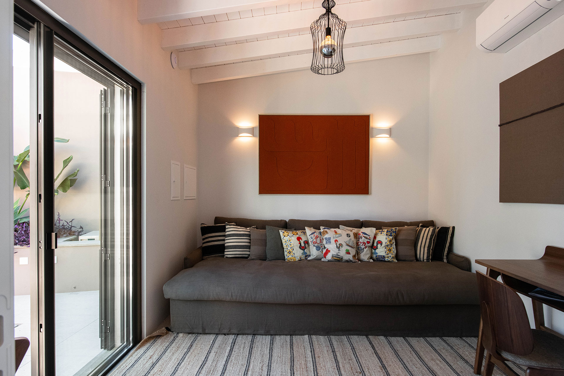 petit salon décoration contemporaine Casa Dima Algarve petit salon décoration contemporaine Casa Dima Algarve