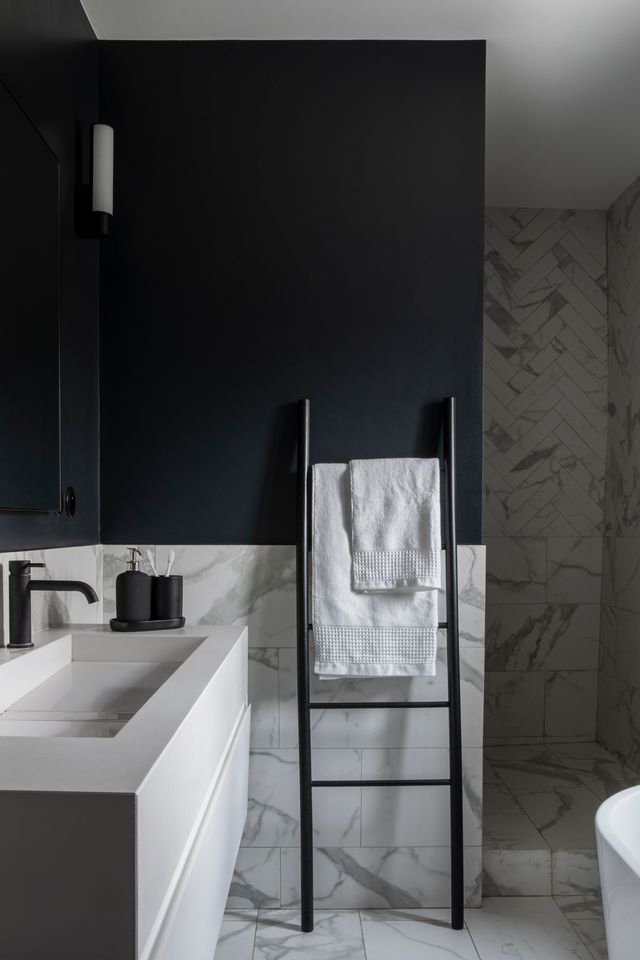chambre ado bleue décoration contemporaine maison années 30 rénovée près de Paris par Camille Hermand Photo : ©Pauline Legoff
