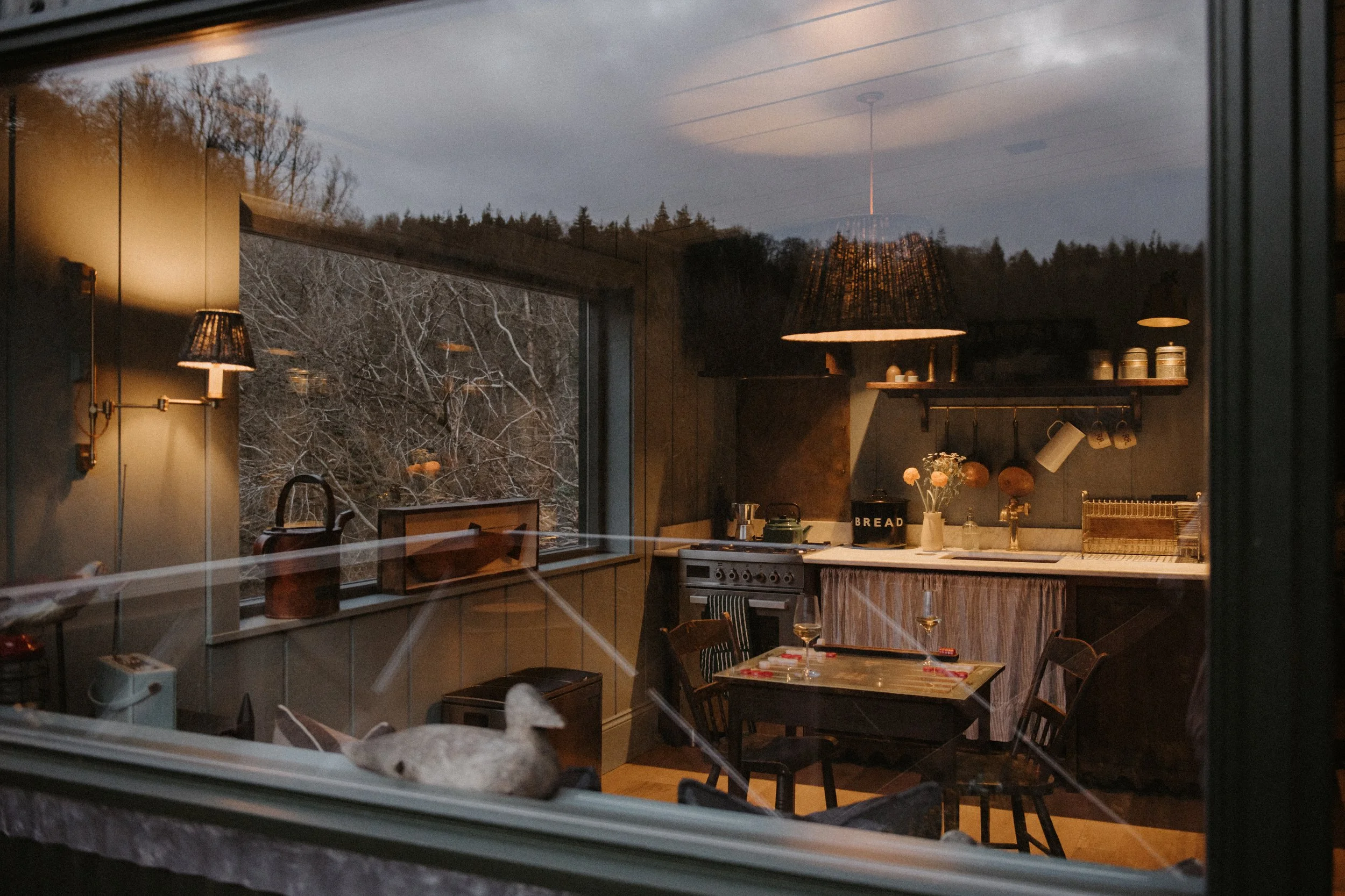 petite maison anglaise UKAI par HÁM Interiors