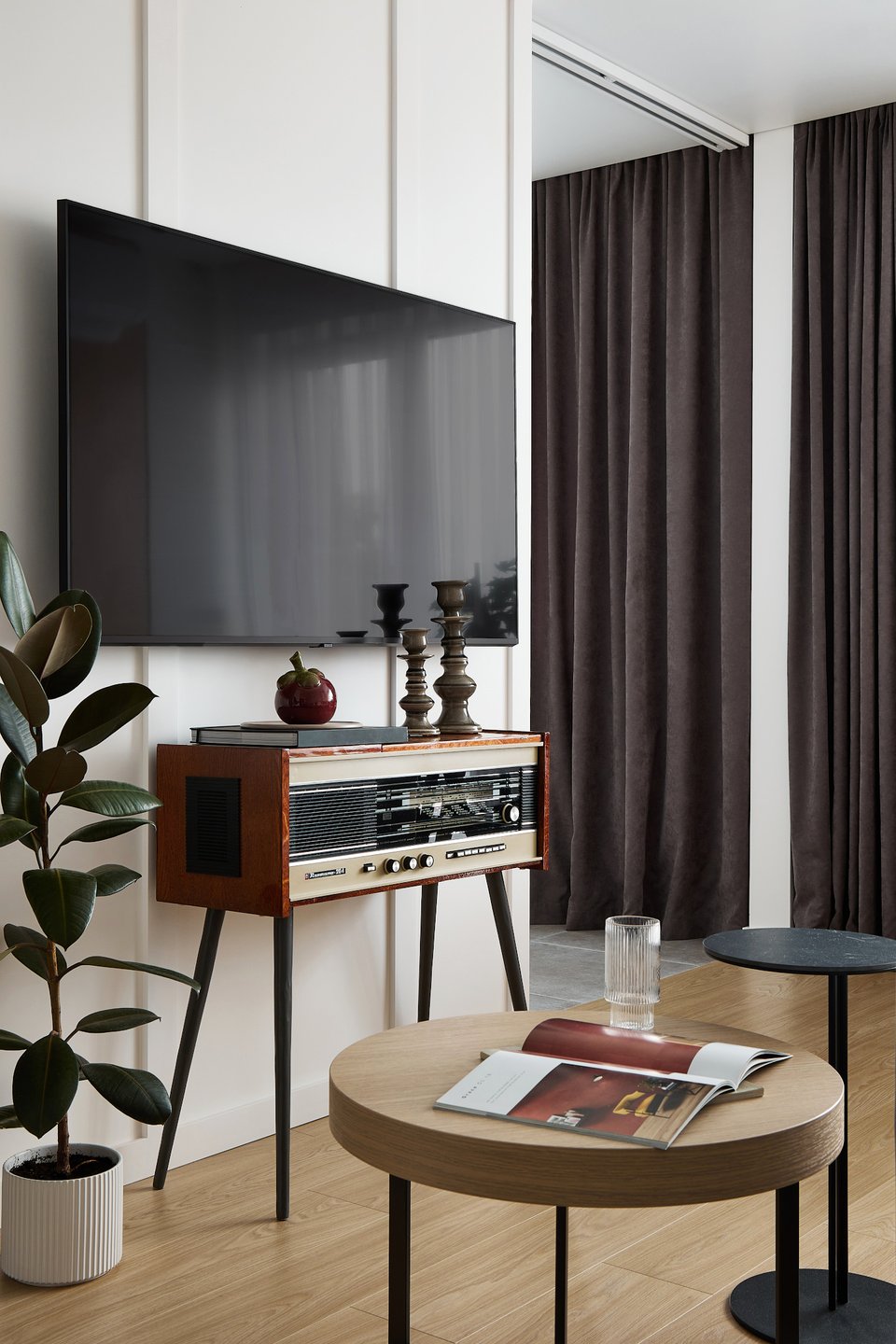 salon avec radio vintage Radiola décoration contemporaine appartement de 42m2 salon avec radio vintage Radiola décoration contemporaine appartement de 42m2