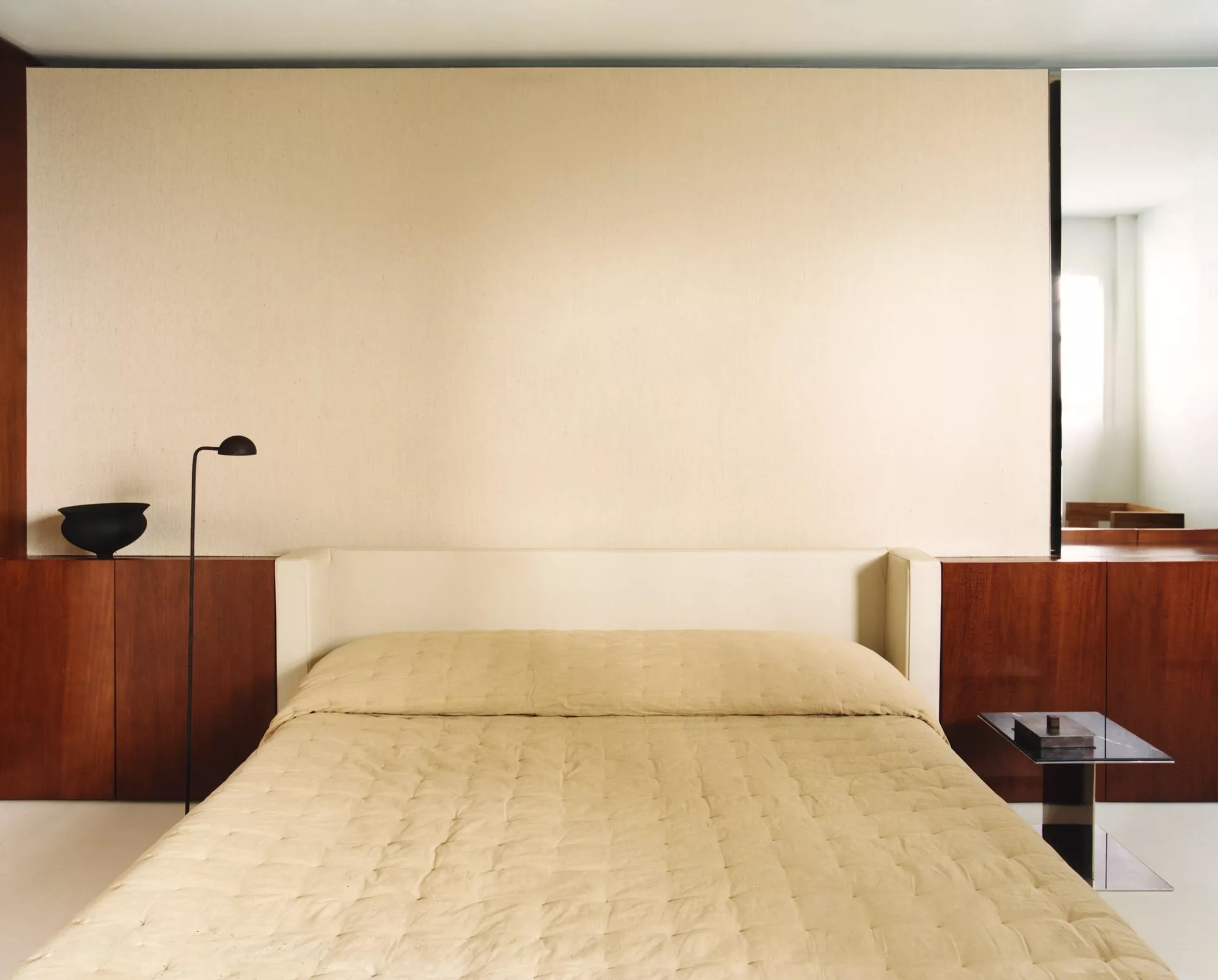 Art Deco bedroom Parisian duplex with a courtyard Zara Home collection Pure Form