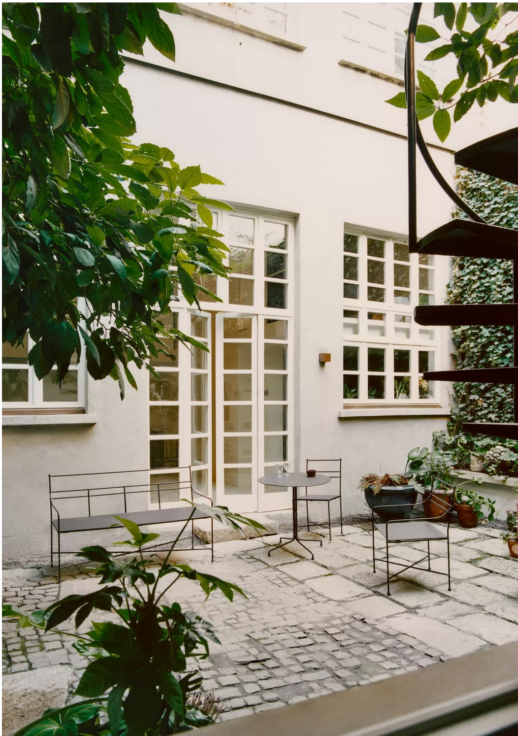 Parisian duplex with a courtyard Zara Home collection Pure Form
