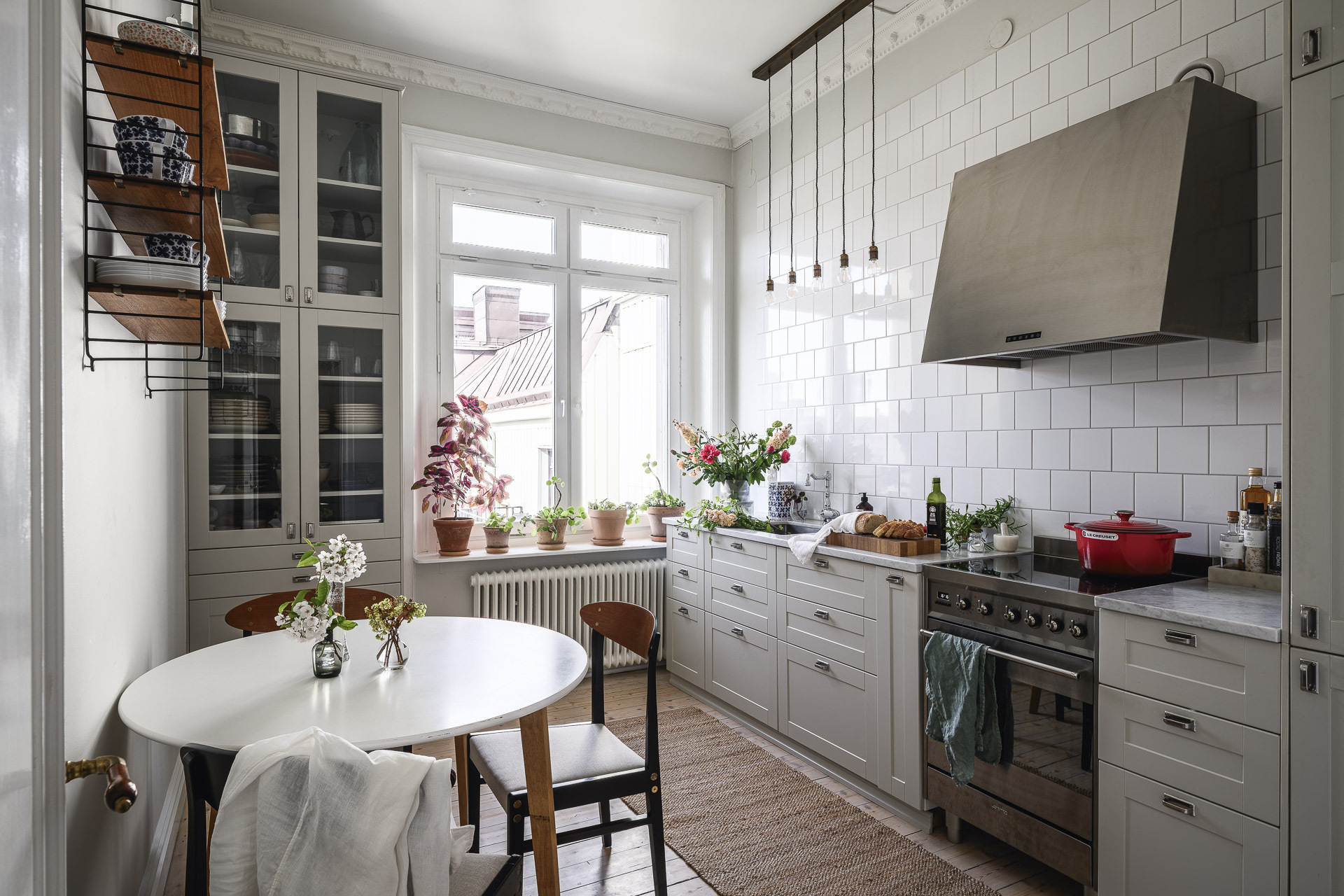 cuisine grise shaker décoration scandinave deux-pièces 56m2 cuisine grise shaker décoration scandinave deux-pièces 56m2
