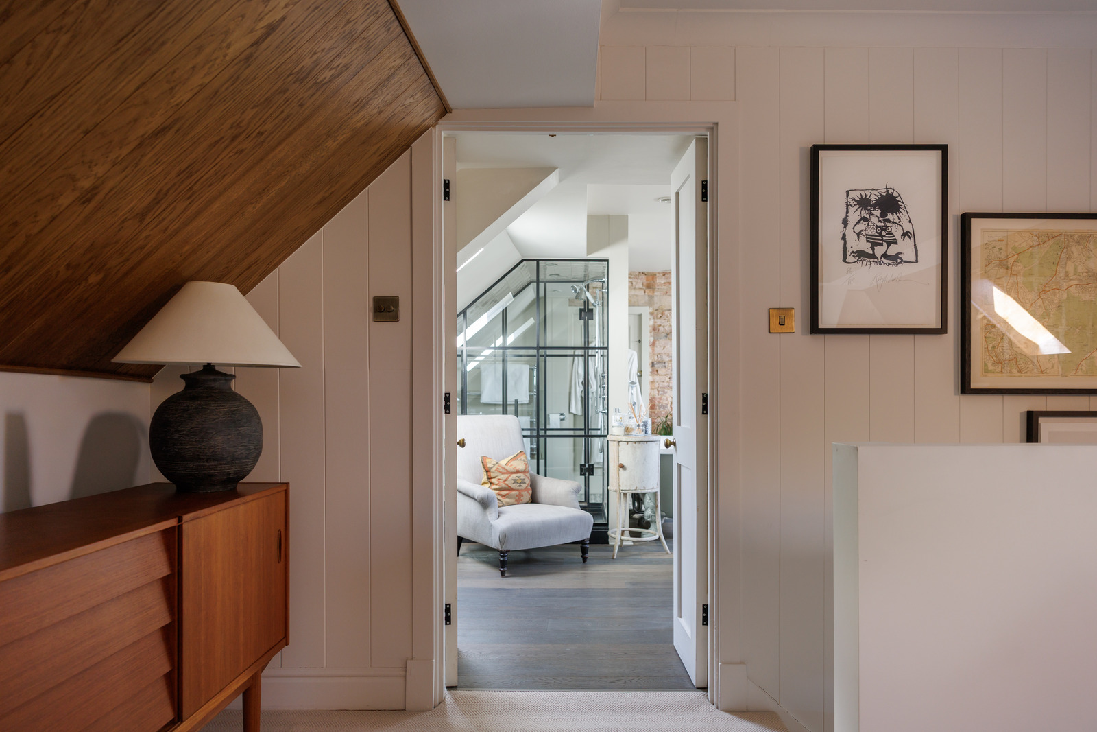 chambre sous combles décoration contemporaine