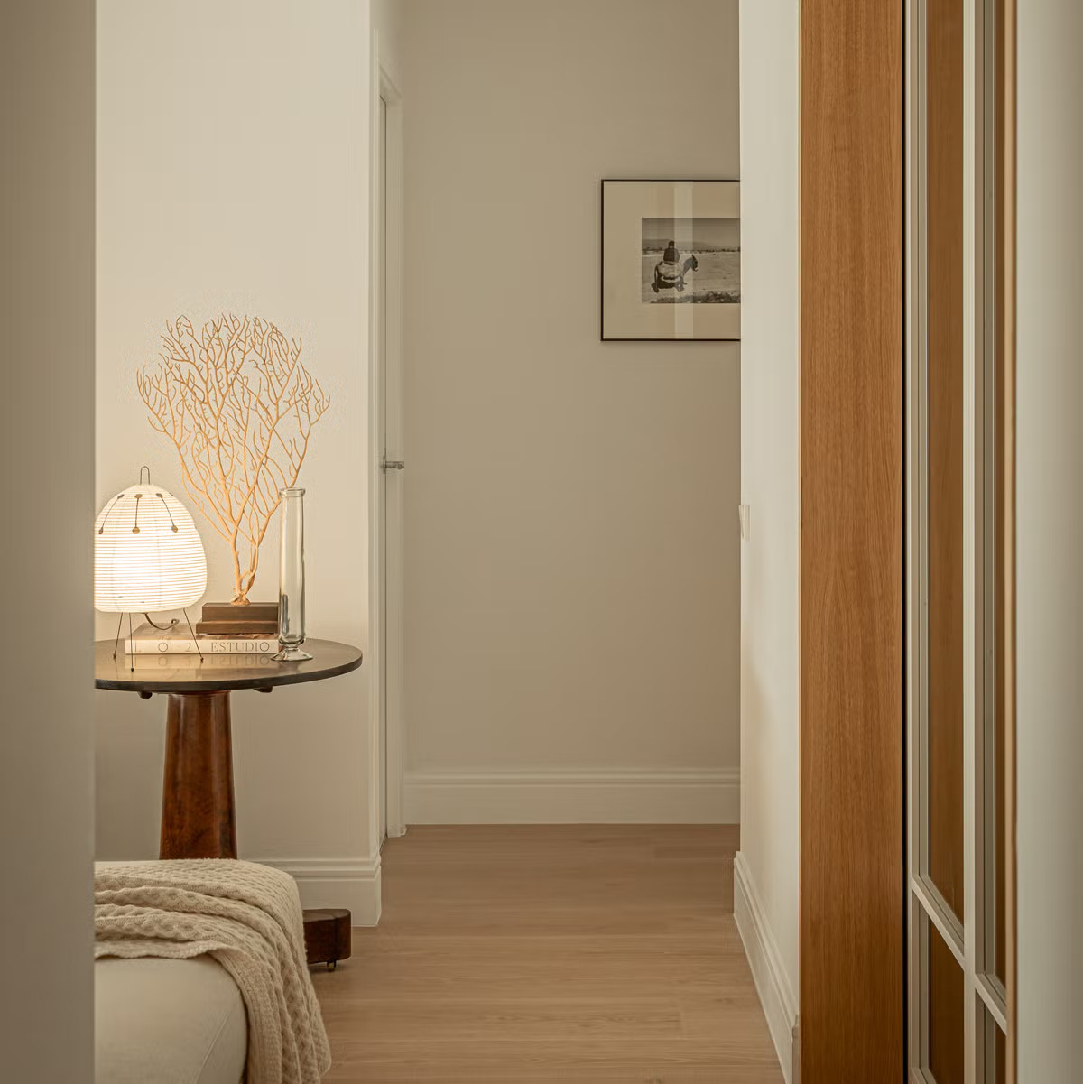 neutral bedroom