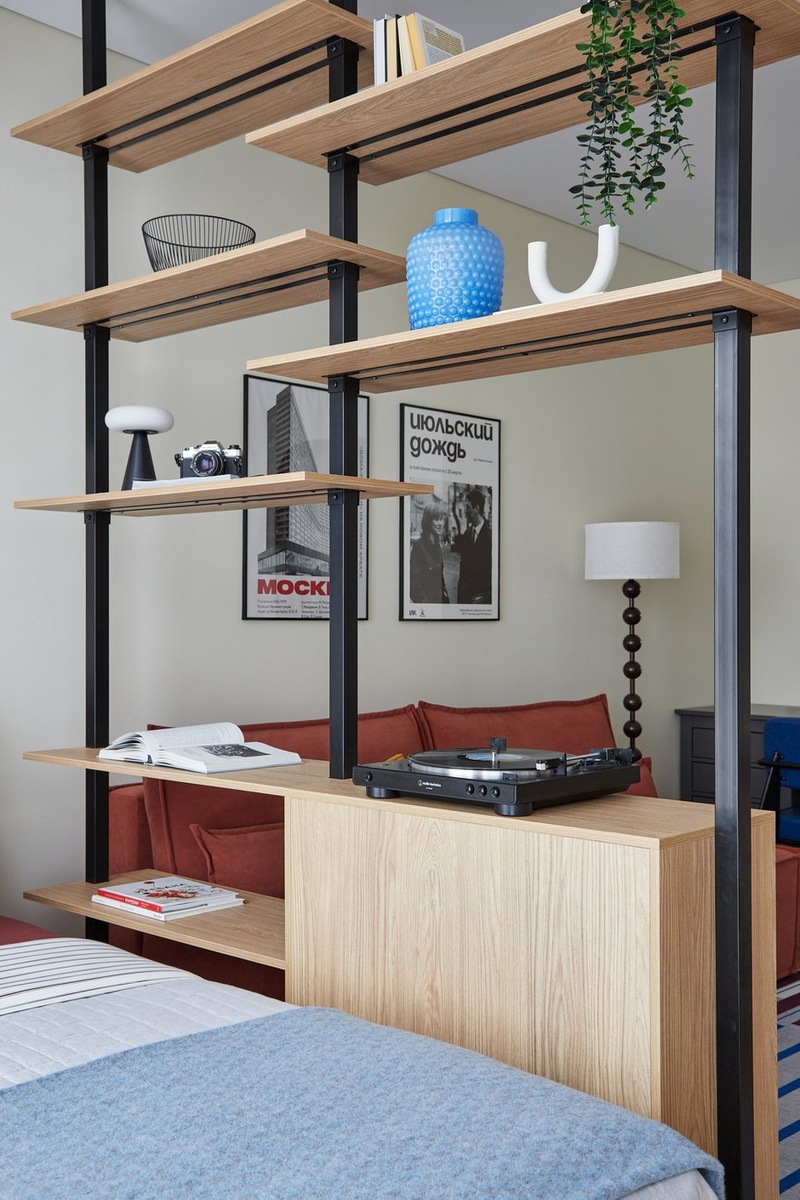 chambre séparée du salon par étagère décoration contemporaine studio 36m2
