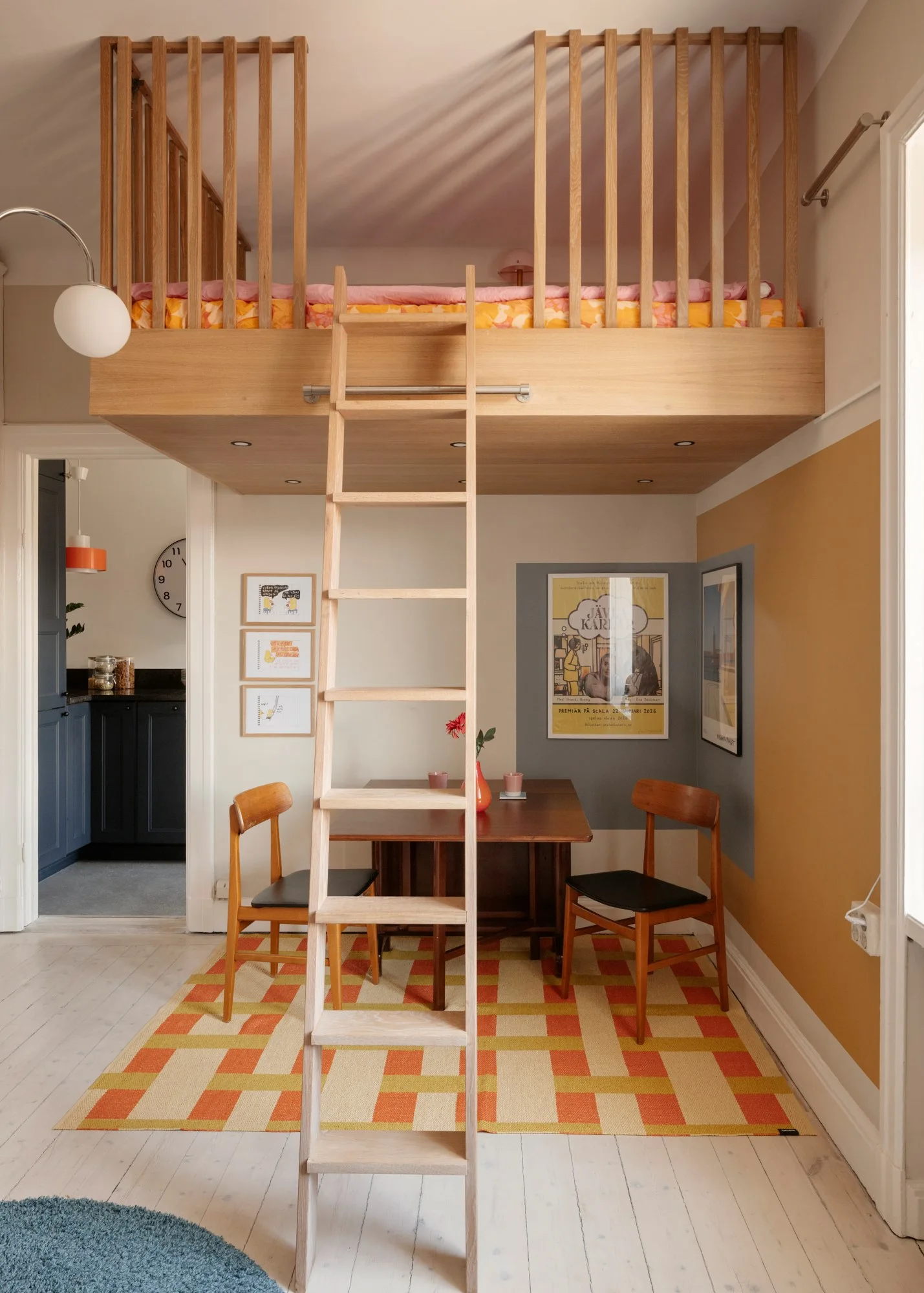 salon avec mezzanine studio de 29m2 décoration scandinave