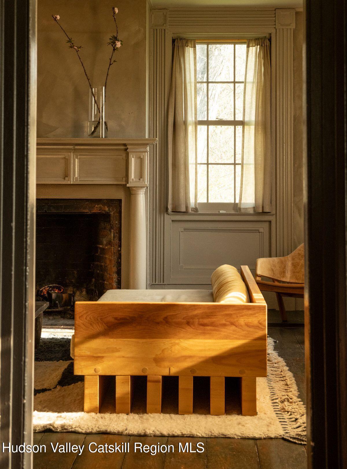 salon avec cheminée ancienne maison de la vallée de l'Hudson Garrett Stickles House