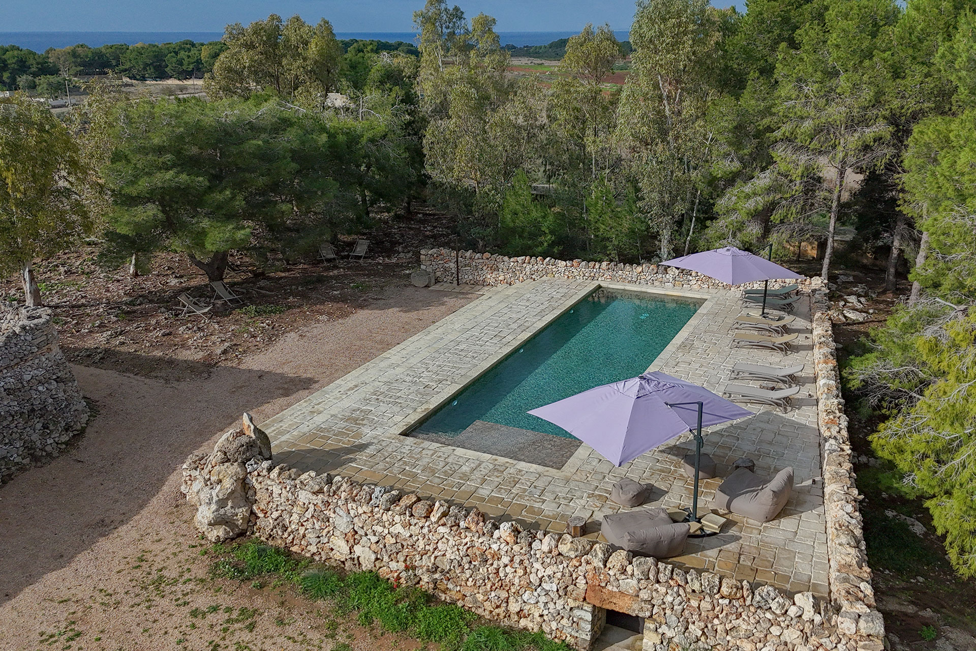 jardin avec piscine maison dans les Pouilles masseria Li Cafari jardin avec piscine maison dans les Pouilles masseria Li Cafari
