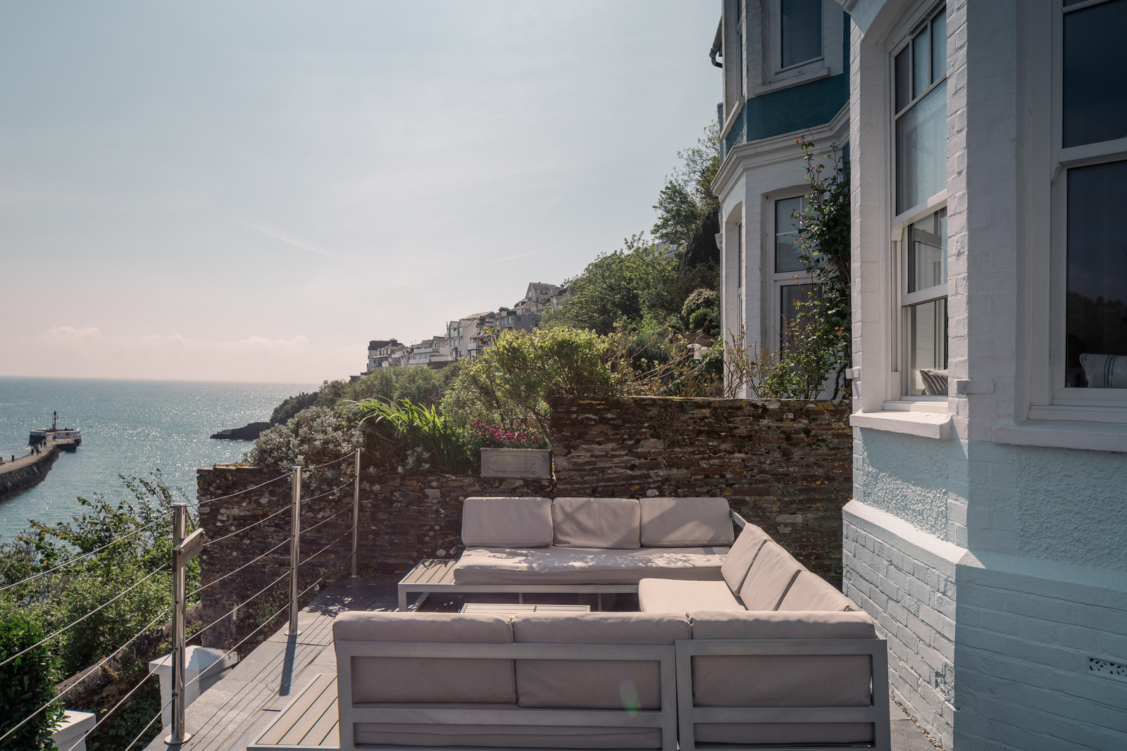 terrasse vue mer maison Victorienne près de la mer décoration rustique chic terrasse vue mer maison Victorienne près de la mer décoration rustique chic