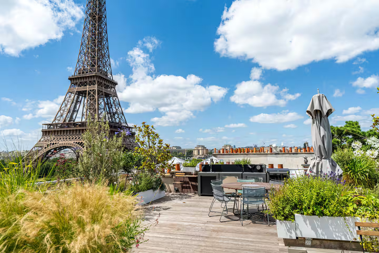 appartement à Paris 7ème rue Saint-Dominique avec rooftop et vue sur la tour Eiffel