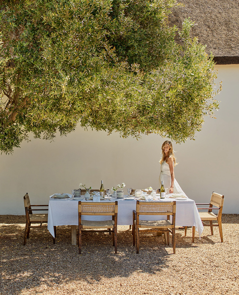 salle à manger d salle à manger d'extérieur sous olivier The White Company 2026