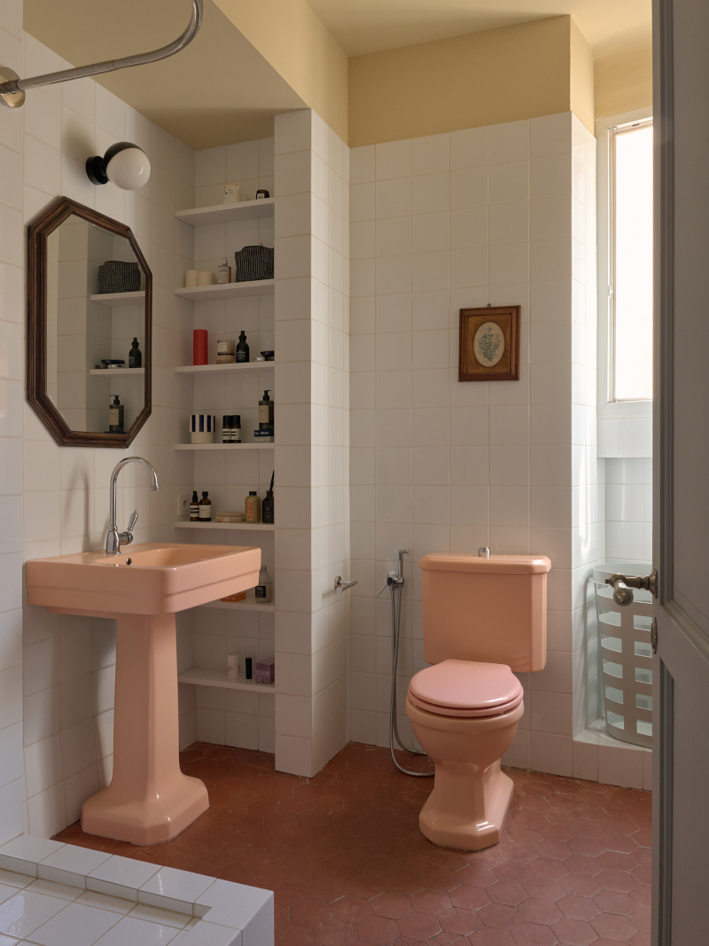 salle de bain sol tomette ancienne appartement 45m2 vintage Nice